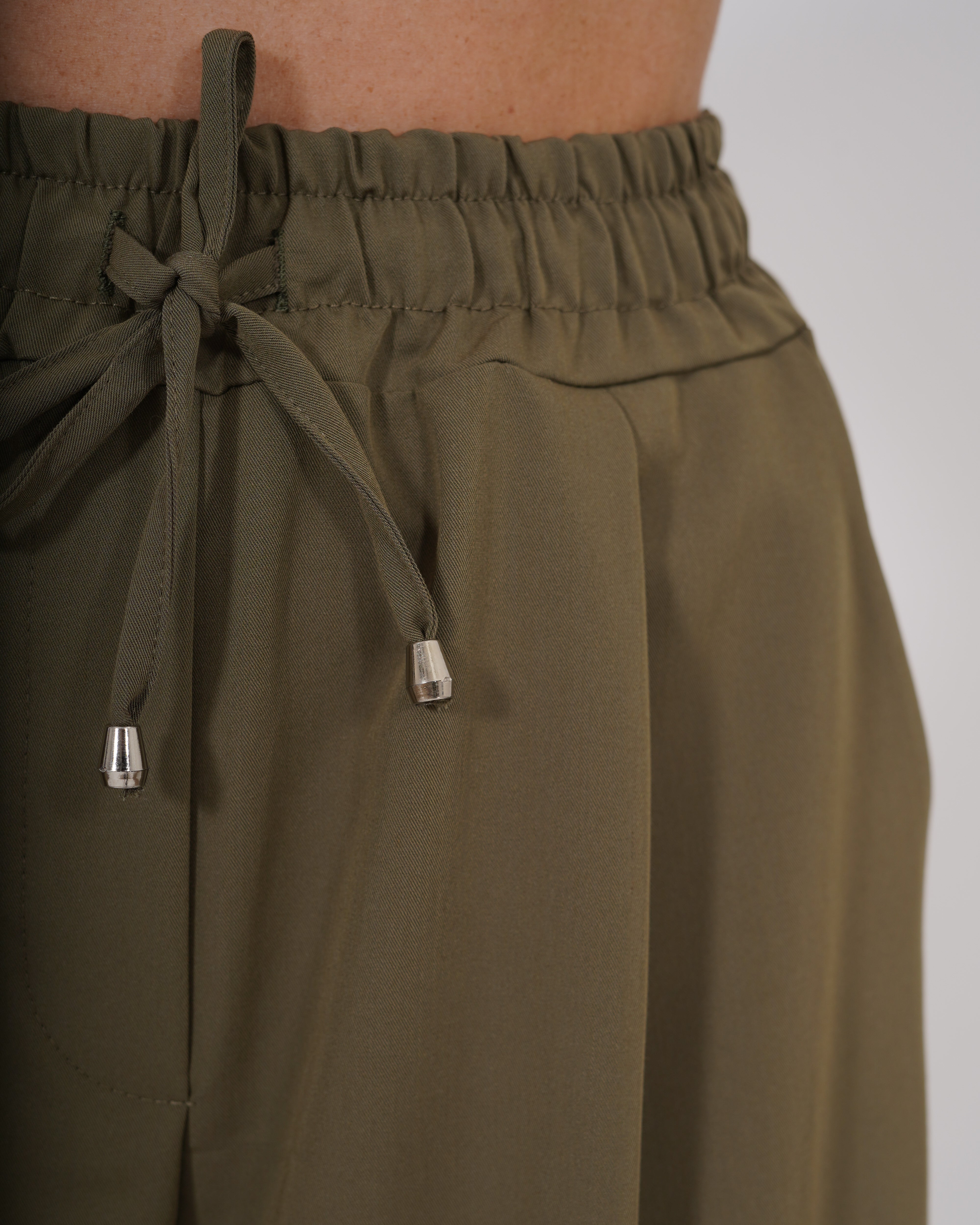 Pantaloni con elastico in vita, coulisse e tasche - Picchetto Uncategorized - Hope Abbigliamento e Accessori Donna Online