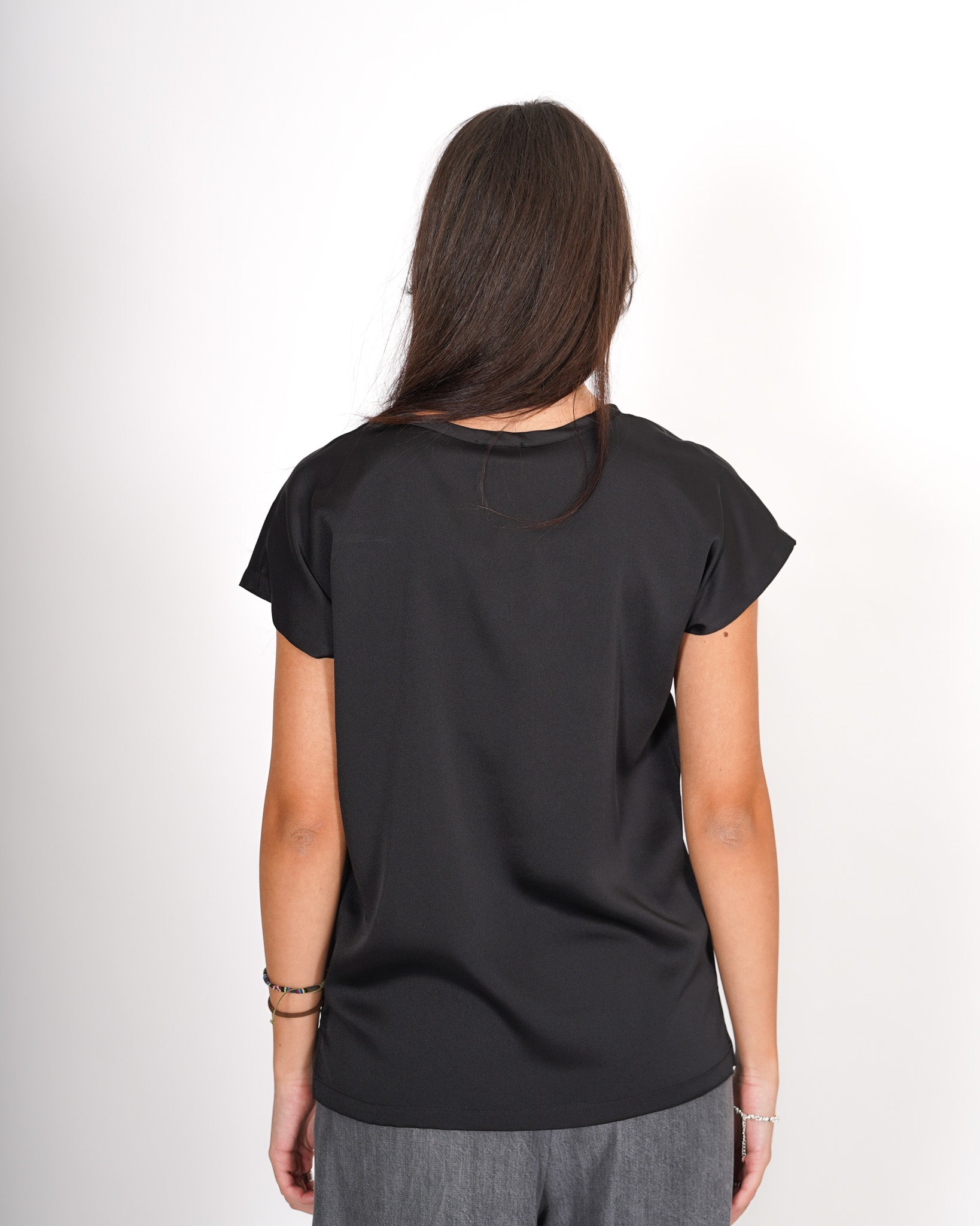 Blusa girocollo mezza manica in raso - Perry Uncategorized - Hope Abbigliamento e Accessori Donna Online