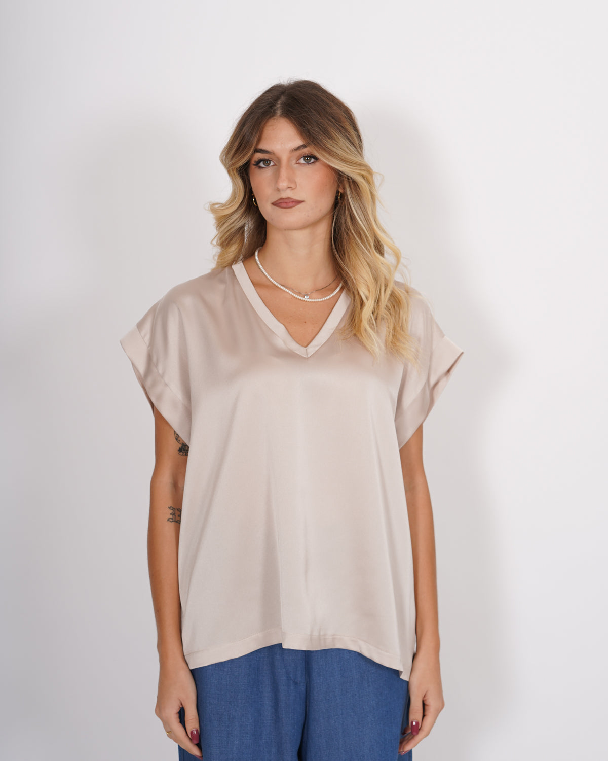 Blusa scollo a v in mano raso - Idrante