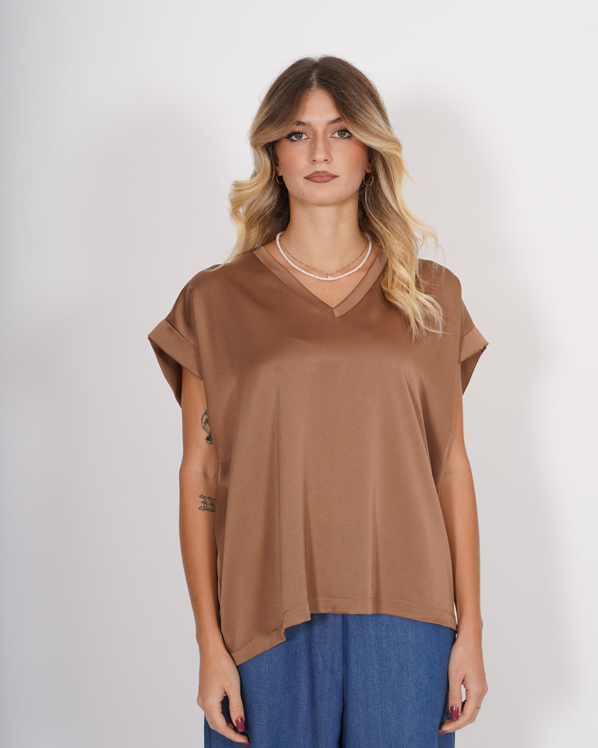 Blusa scollo a v in mano raso - Idrante