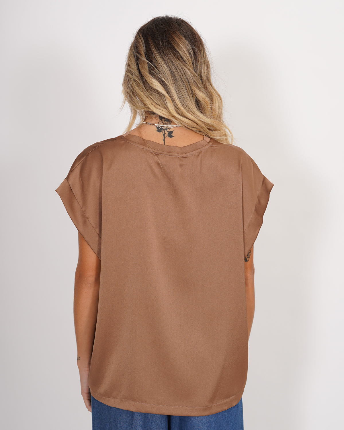 Blusa scollo a v in mano raso - Idrante