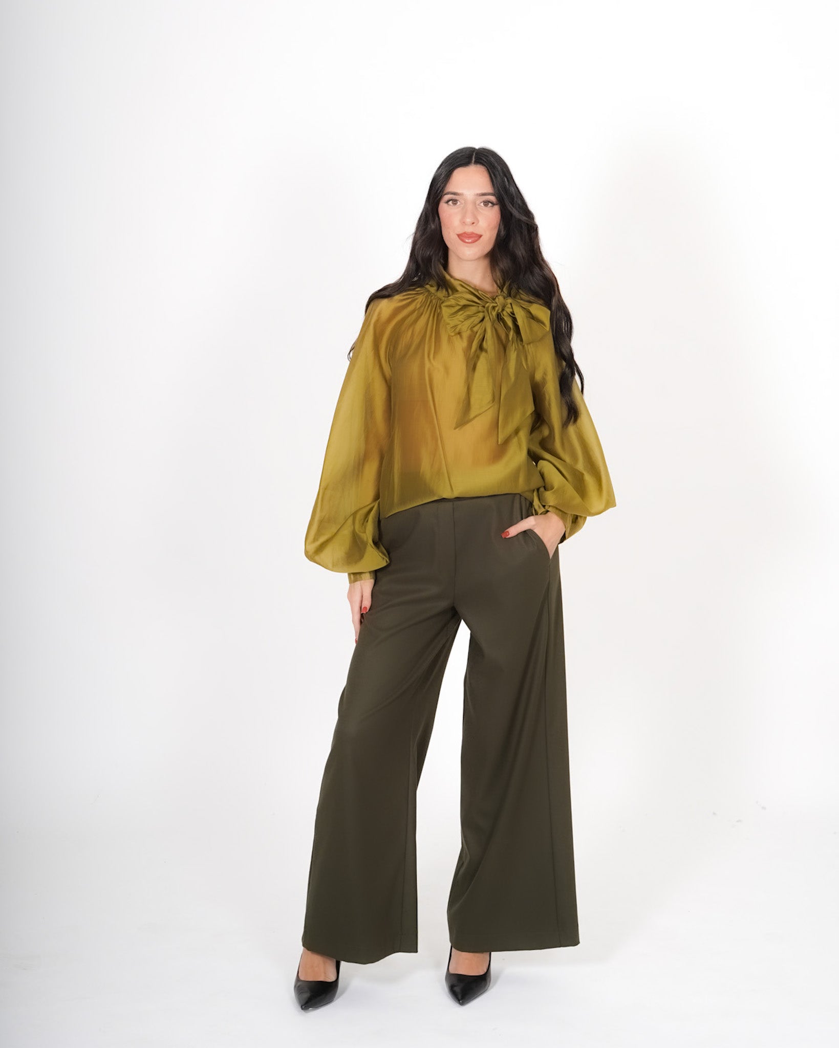 Blusa con chaboud e maniche lunghe ampie - Wendy Uncategorized - Hope Abbigliamento e Accessori Donna Online