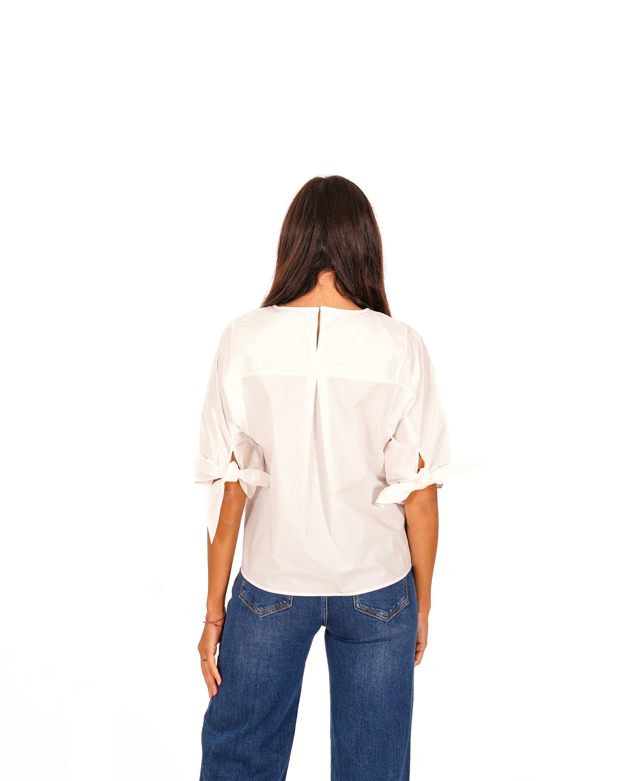 Blusa girocollo in cotone con fiocco su maniche - Tisbe