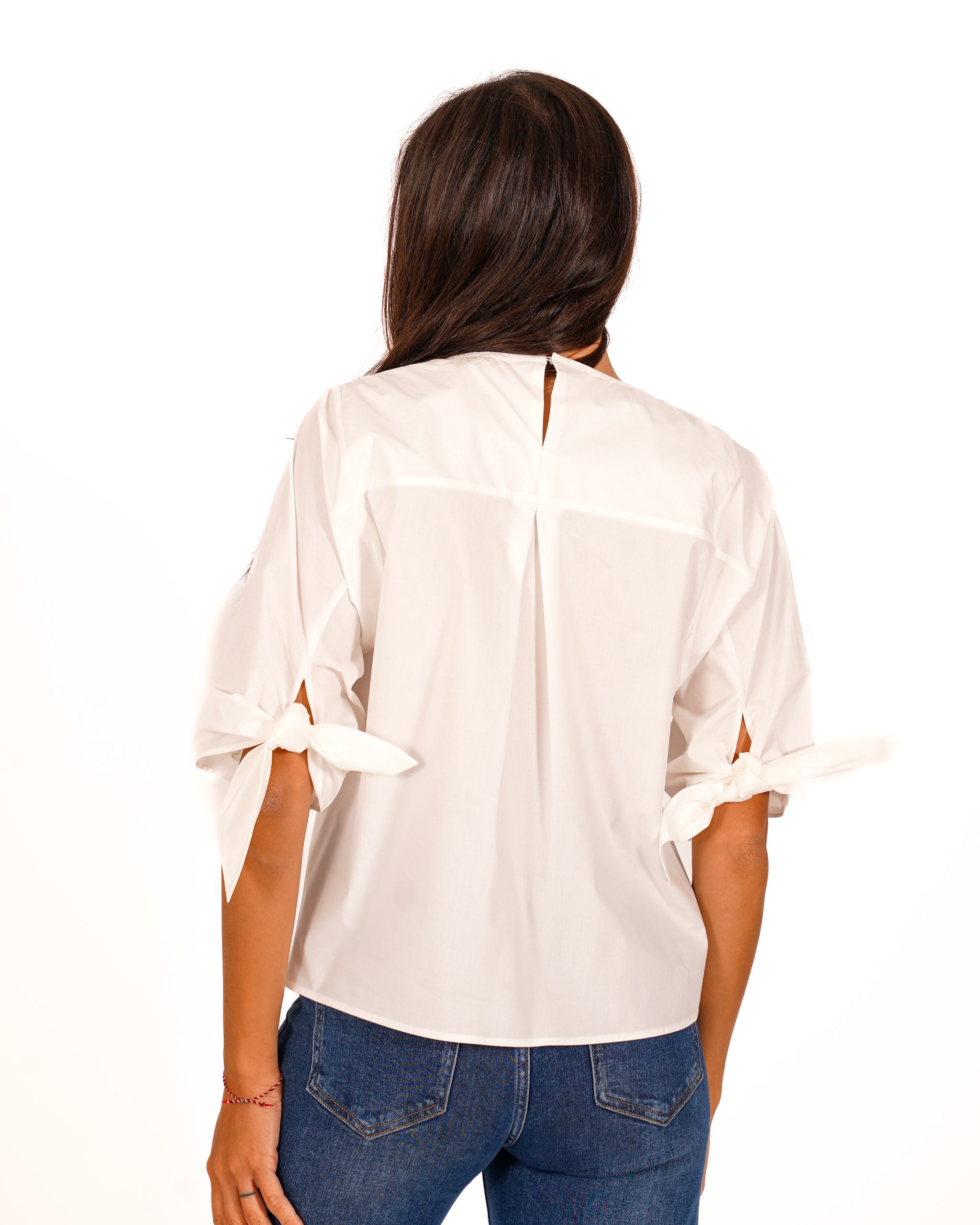 Blusa girocollo in cotone con fiocco su maniche - Tisbe