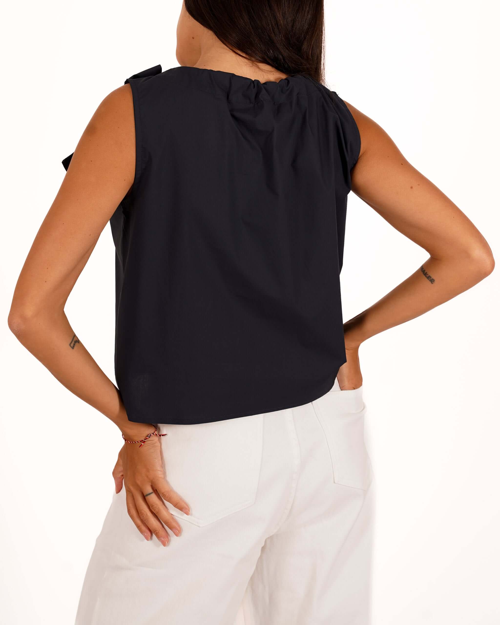 Blusa smanicata con fiocco in cotone - Silvia