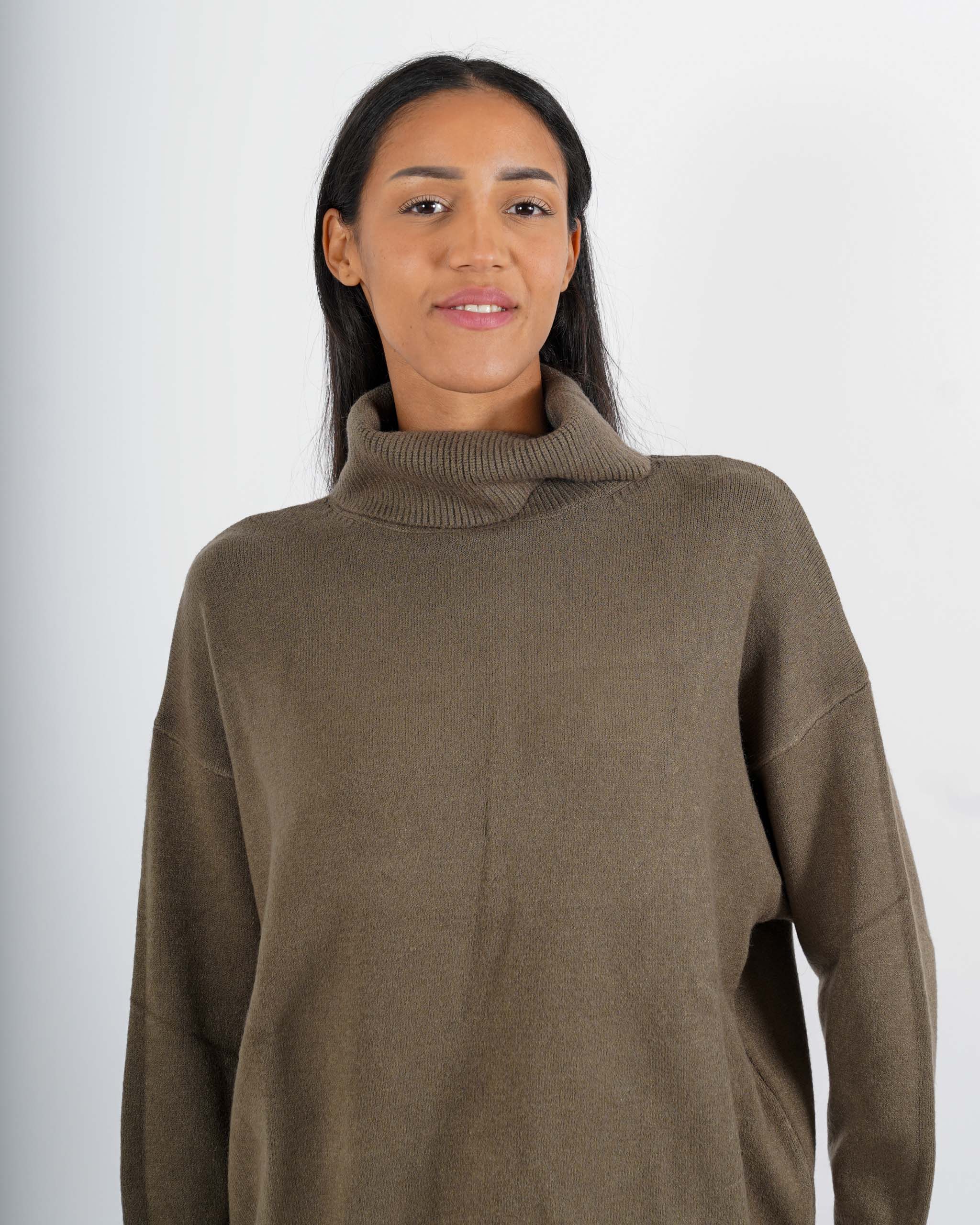 Maglia collo alto in mano viscosa - Neeson