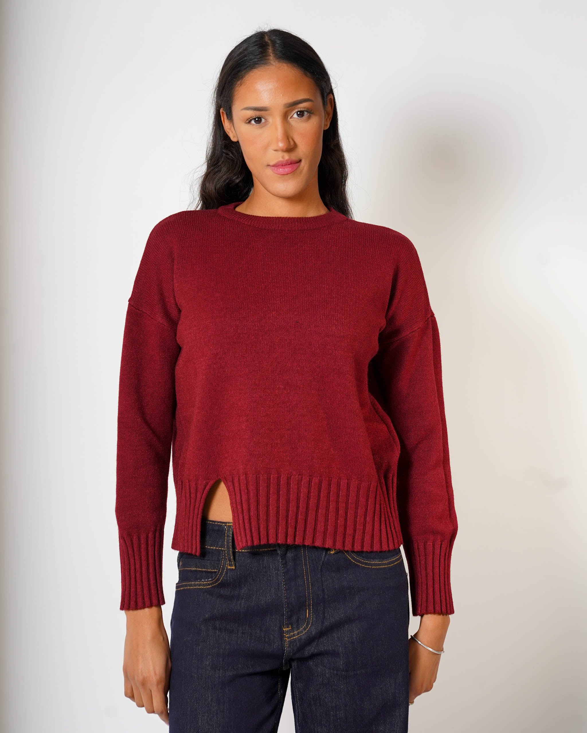 Maglia girocollo minimal con spacco frontale - Fulgenzia