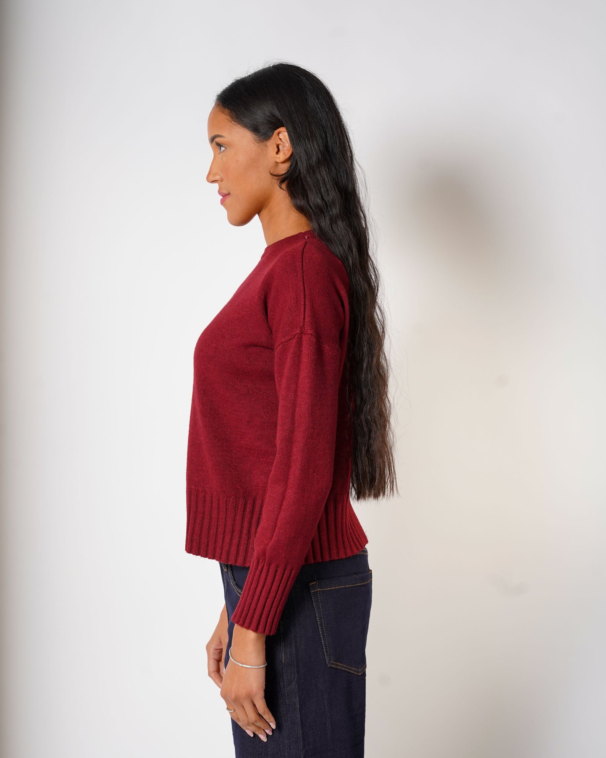 Maglia girocollo minimal con spacco frontale - Fulgenzia