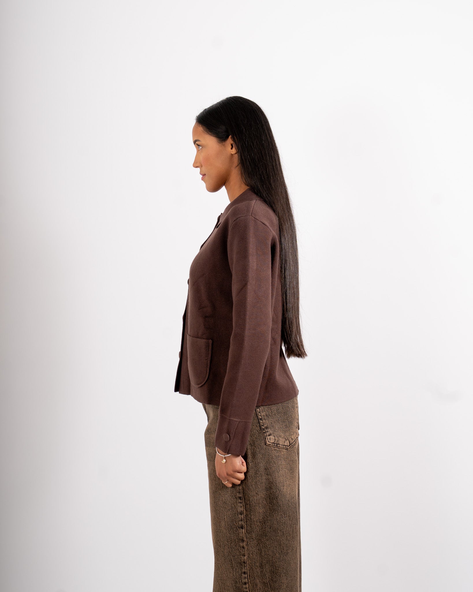 Cardigan in maglia con bottoni tono su tono e tasche frontali - Donata
