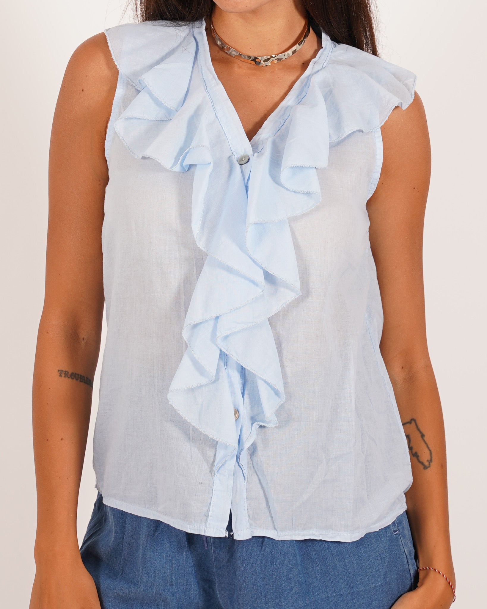 Blusa smanicata con rouche frontale - Priscilla