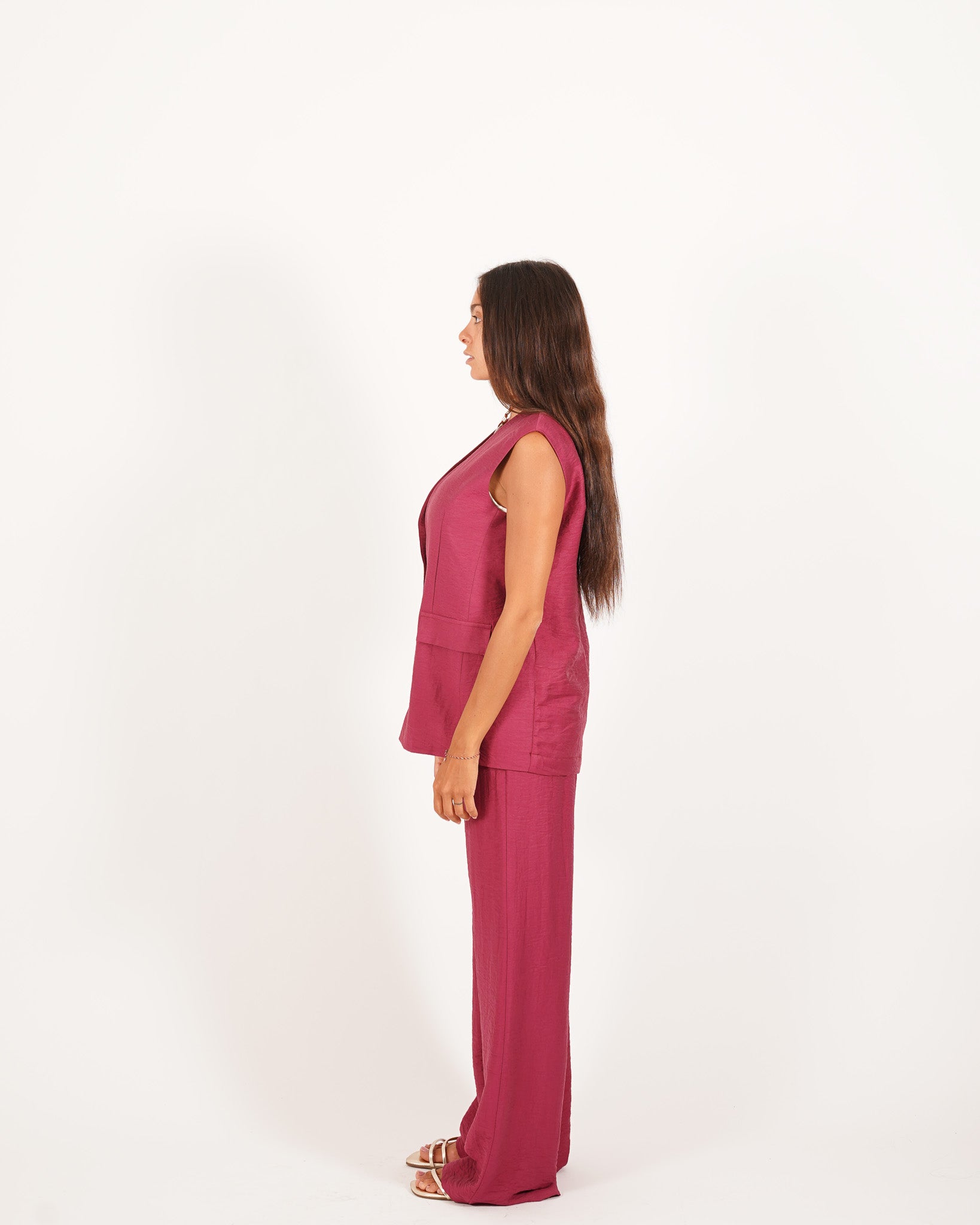 Coordinato gilet lungo pantalone regular fit e collana in pietra - Cecilia