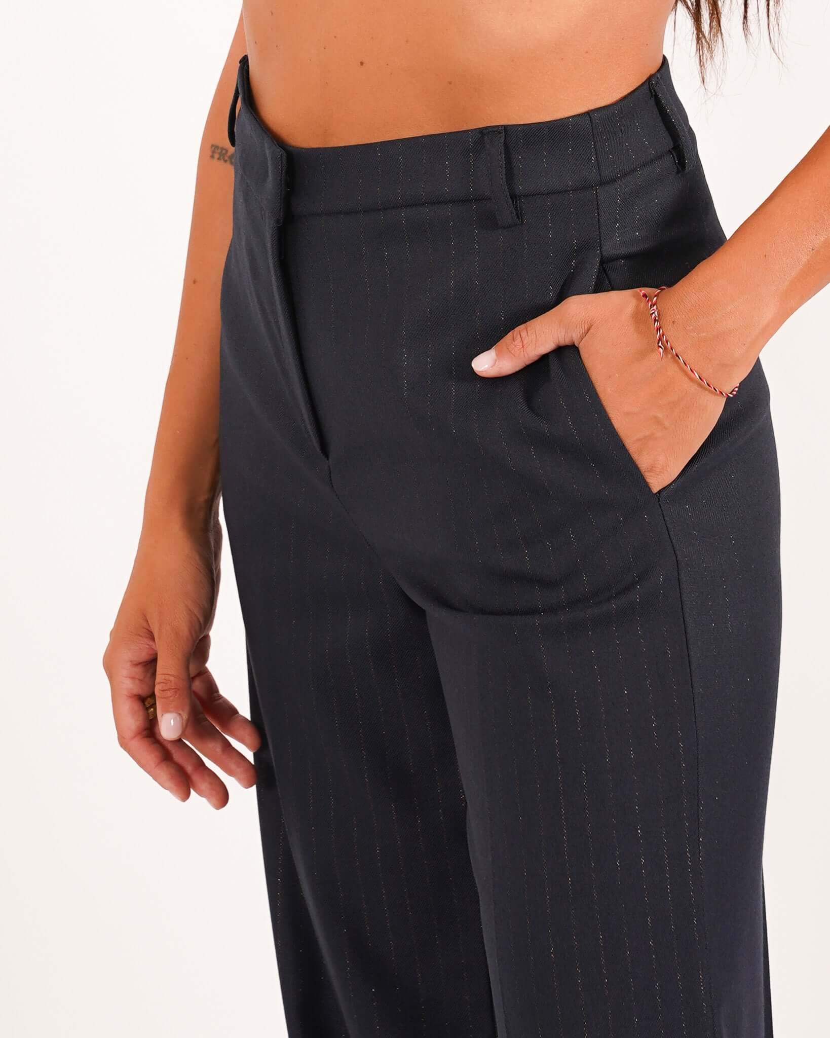 Pantaloni palazzo gessati a vita alta in ecofibra – Giovanna