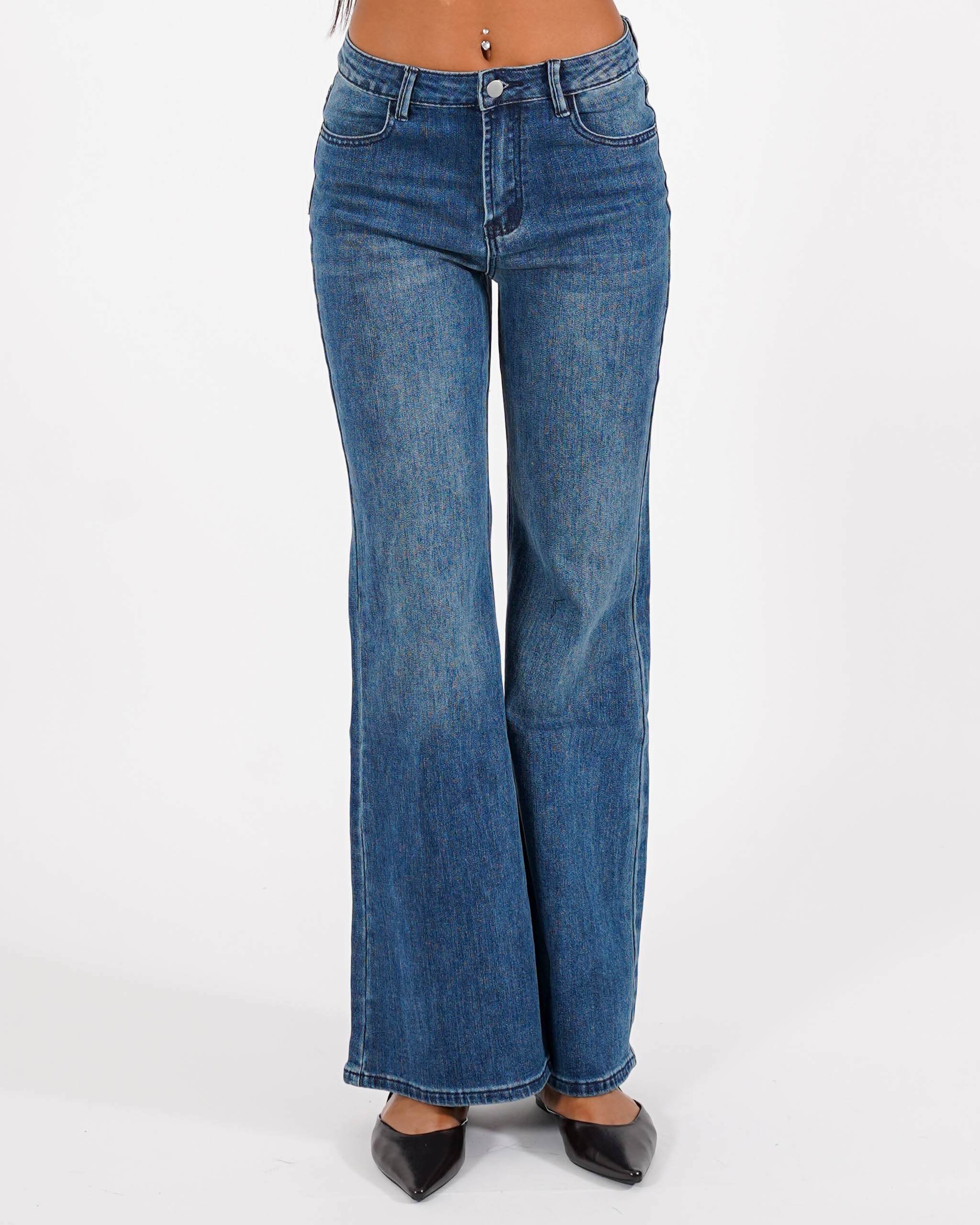 Jeans stretch gamba larga con vita regolare  - Amanda