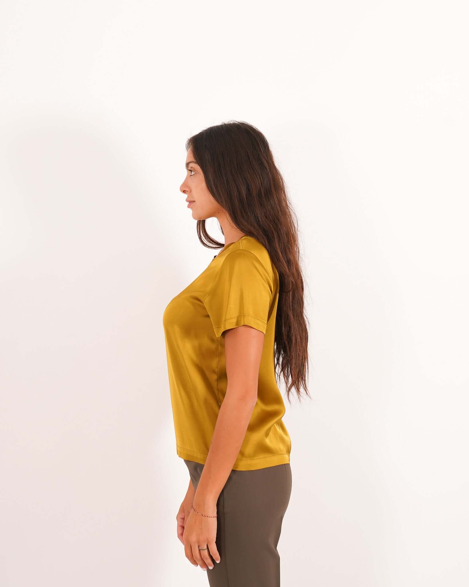 Blusa girocollo mezza manica in raso - Rewill