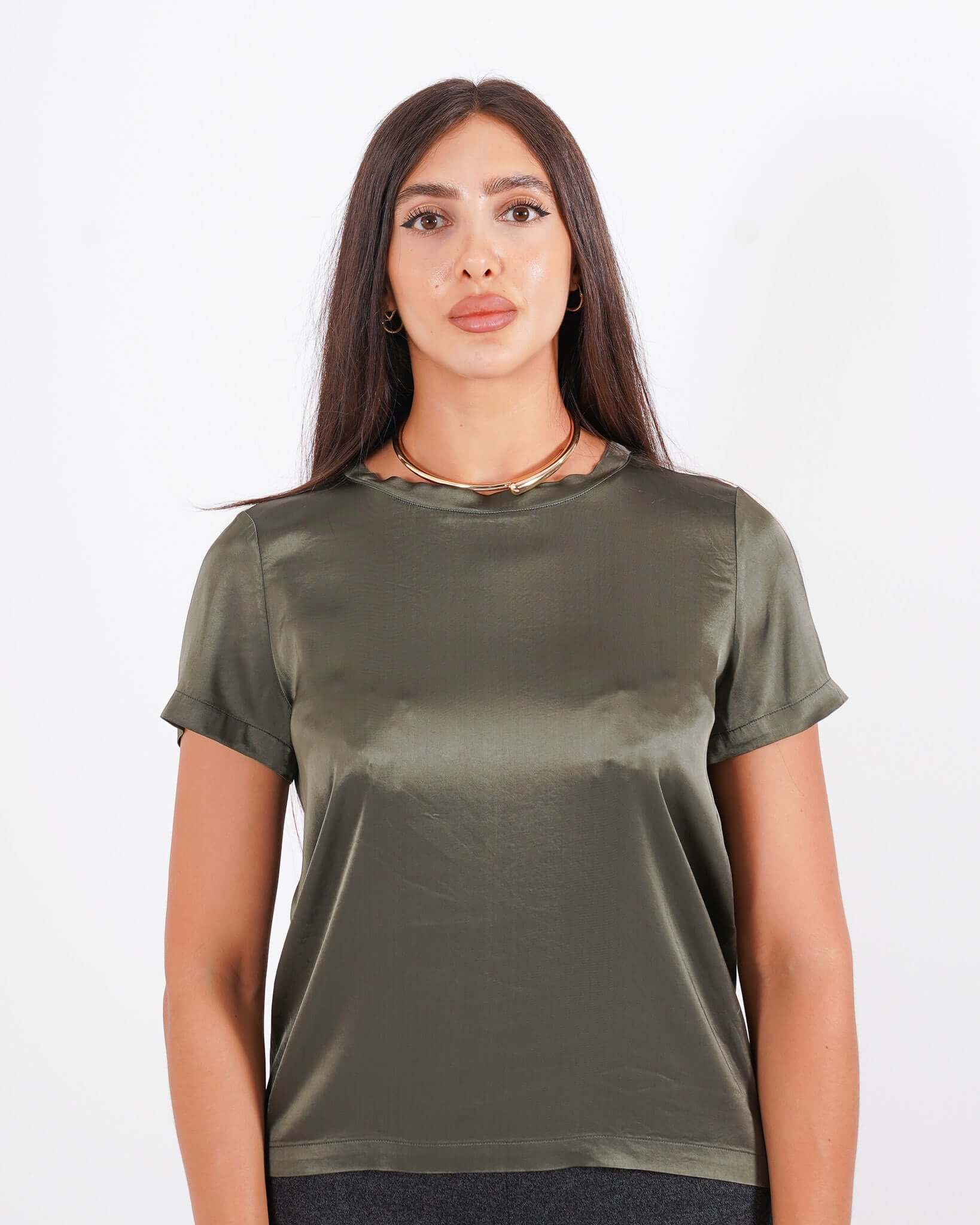 Blusa girocollo mezza manica in raso - Rewill