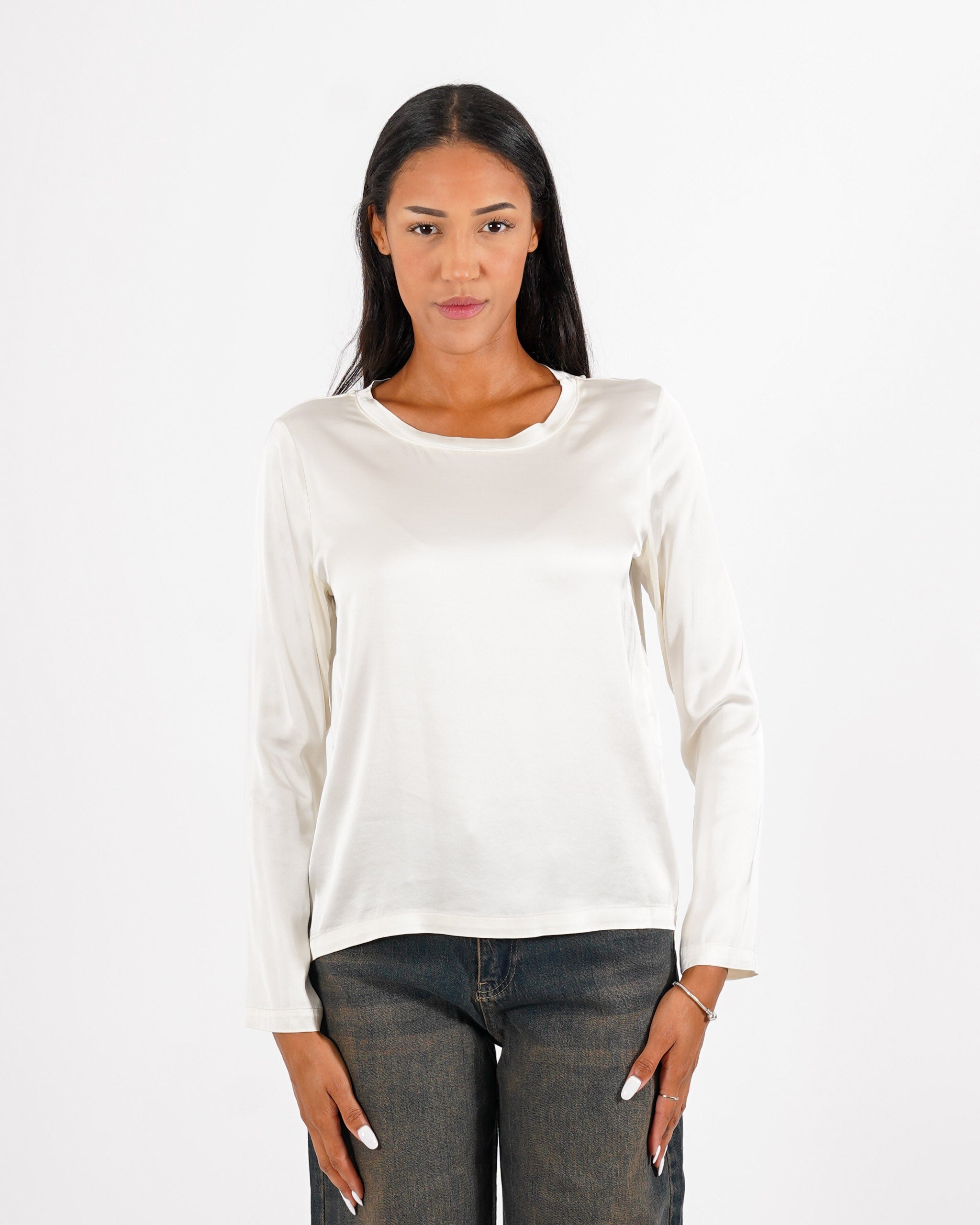 Blusa girocollo regular fit in raso - Verzellino