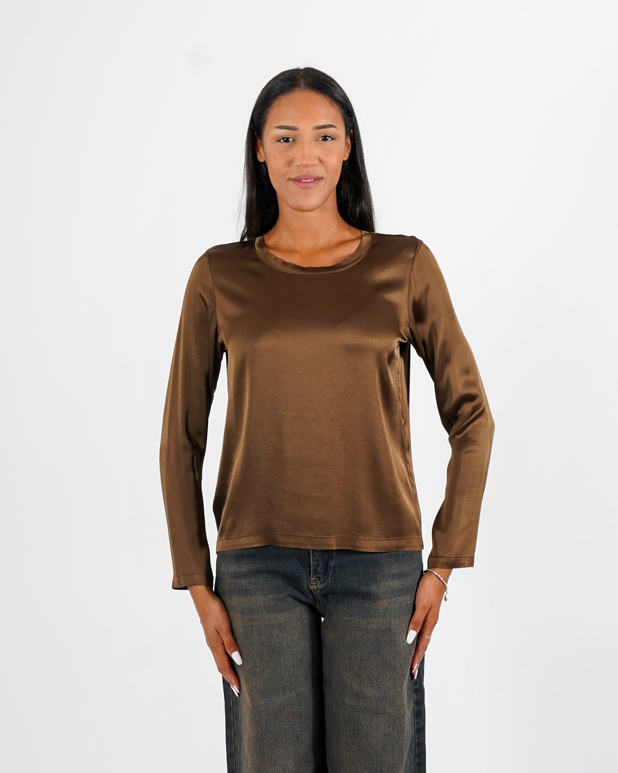 Blusa girocollo regular fit in raso - Verzellino