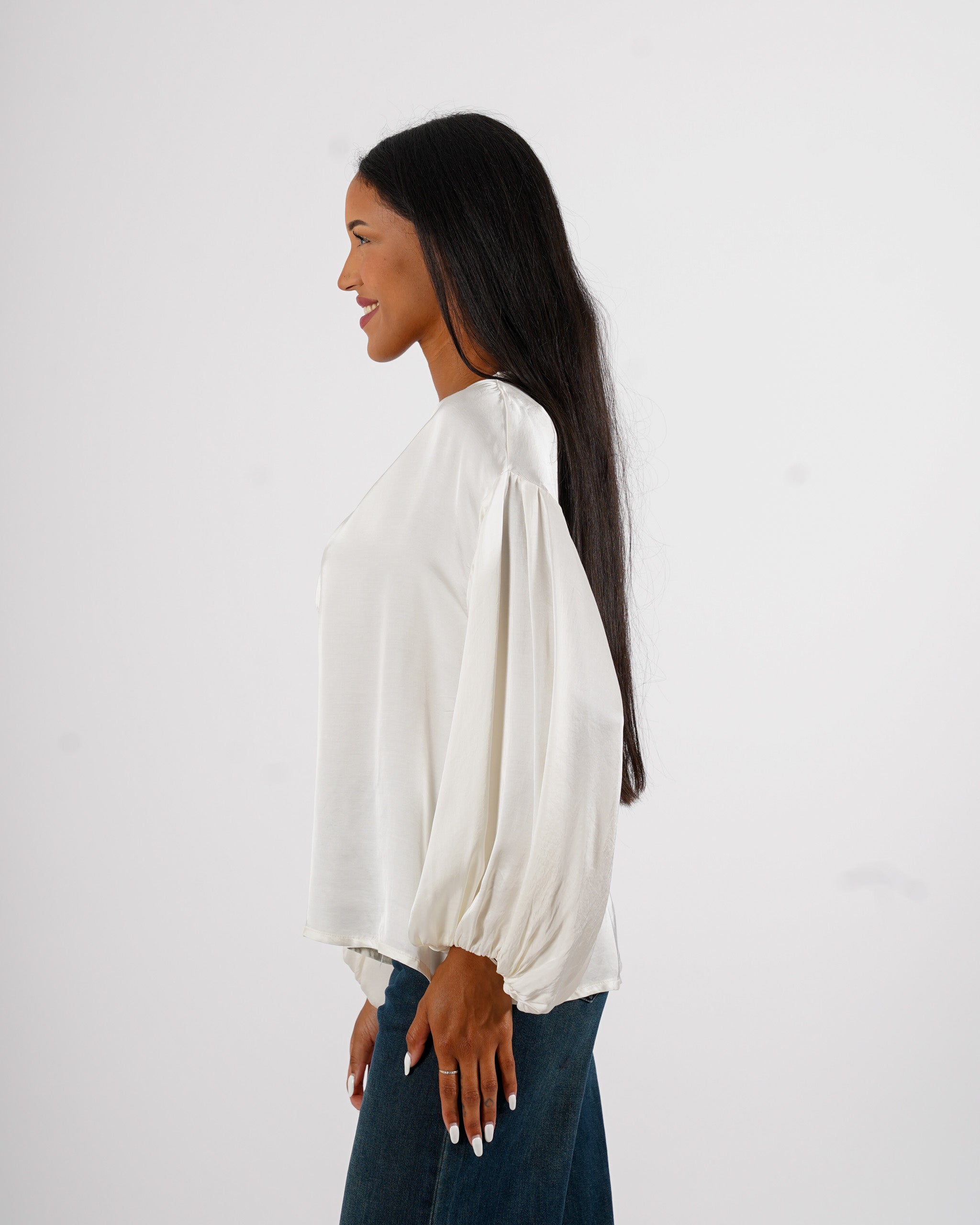 Blusa scollo a v in mano raso - Mirabel