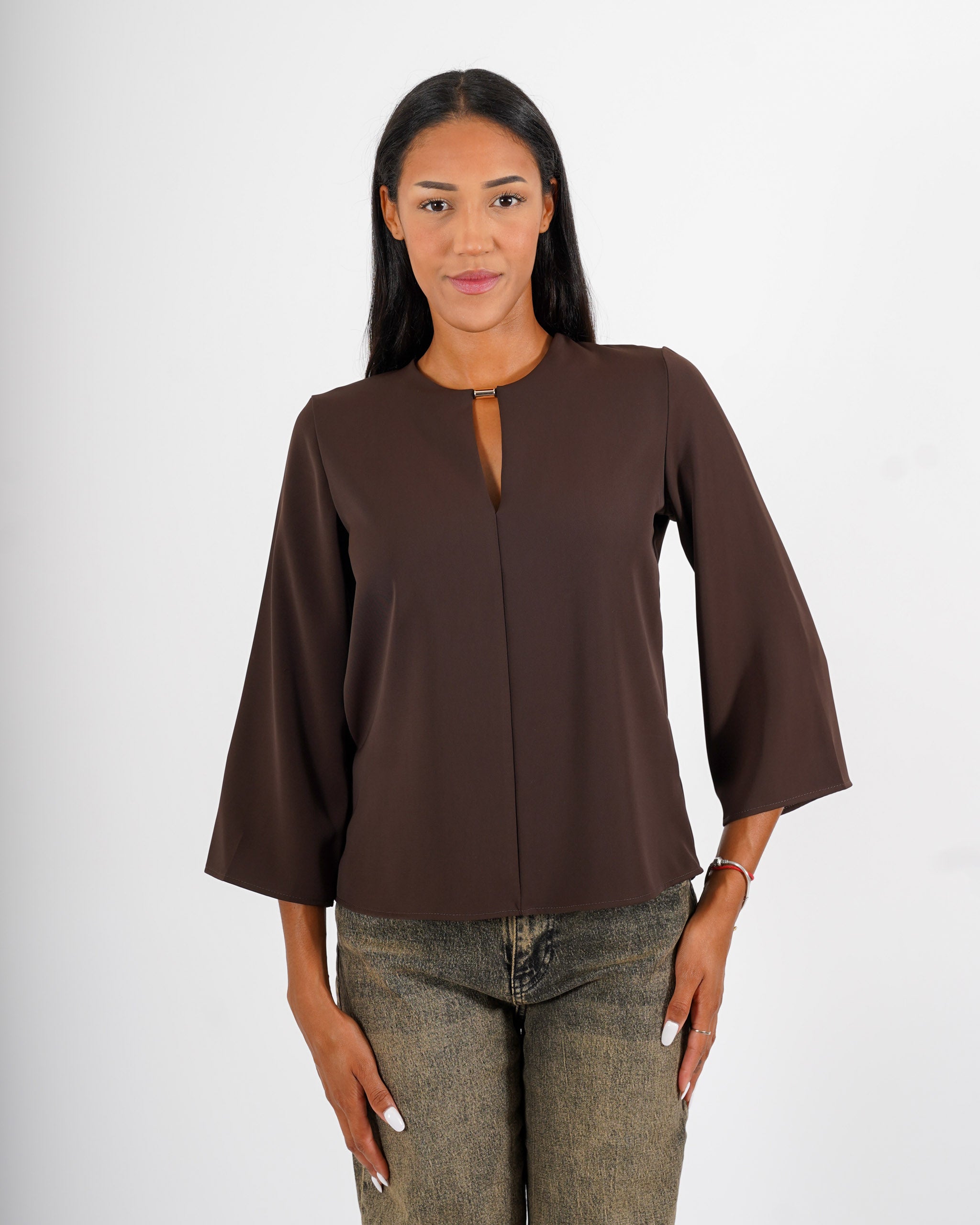 Blusa scollo a v con dettaglio oro - Cleopatra