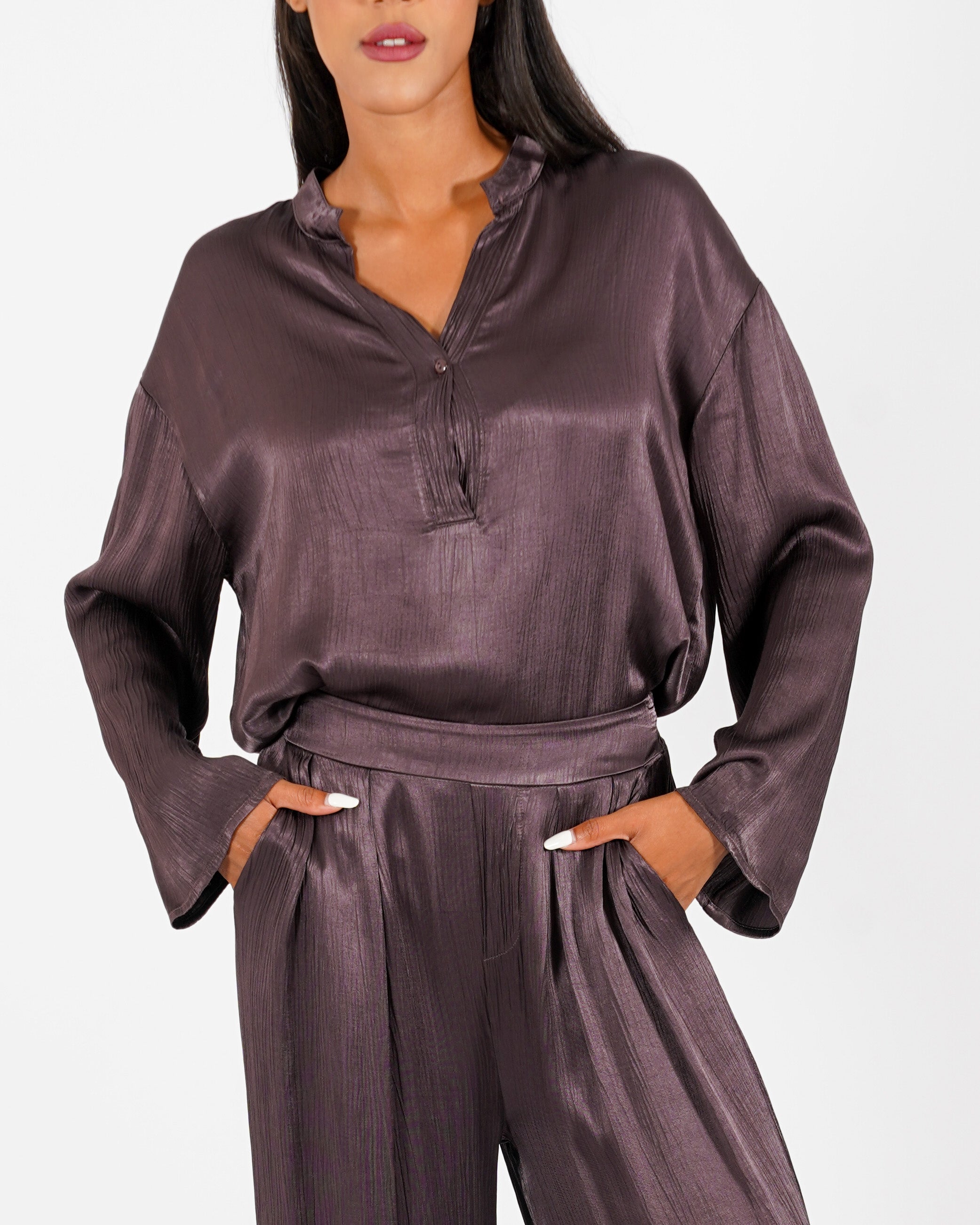 Blusa scollo a v manica lunga in raso stropicciato - Melfa