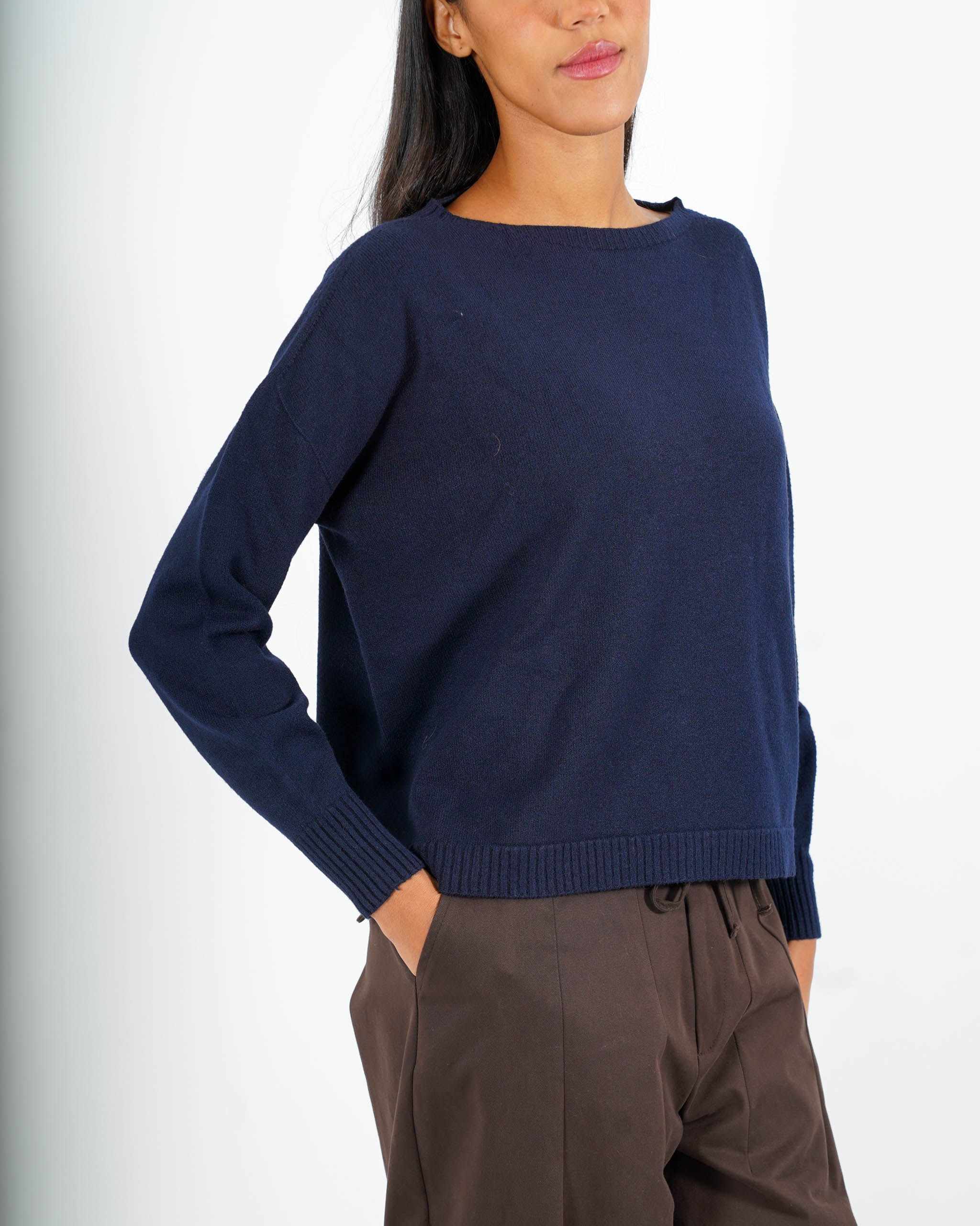 Maglia girocollo in mano lana- Nigeria