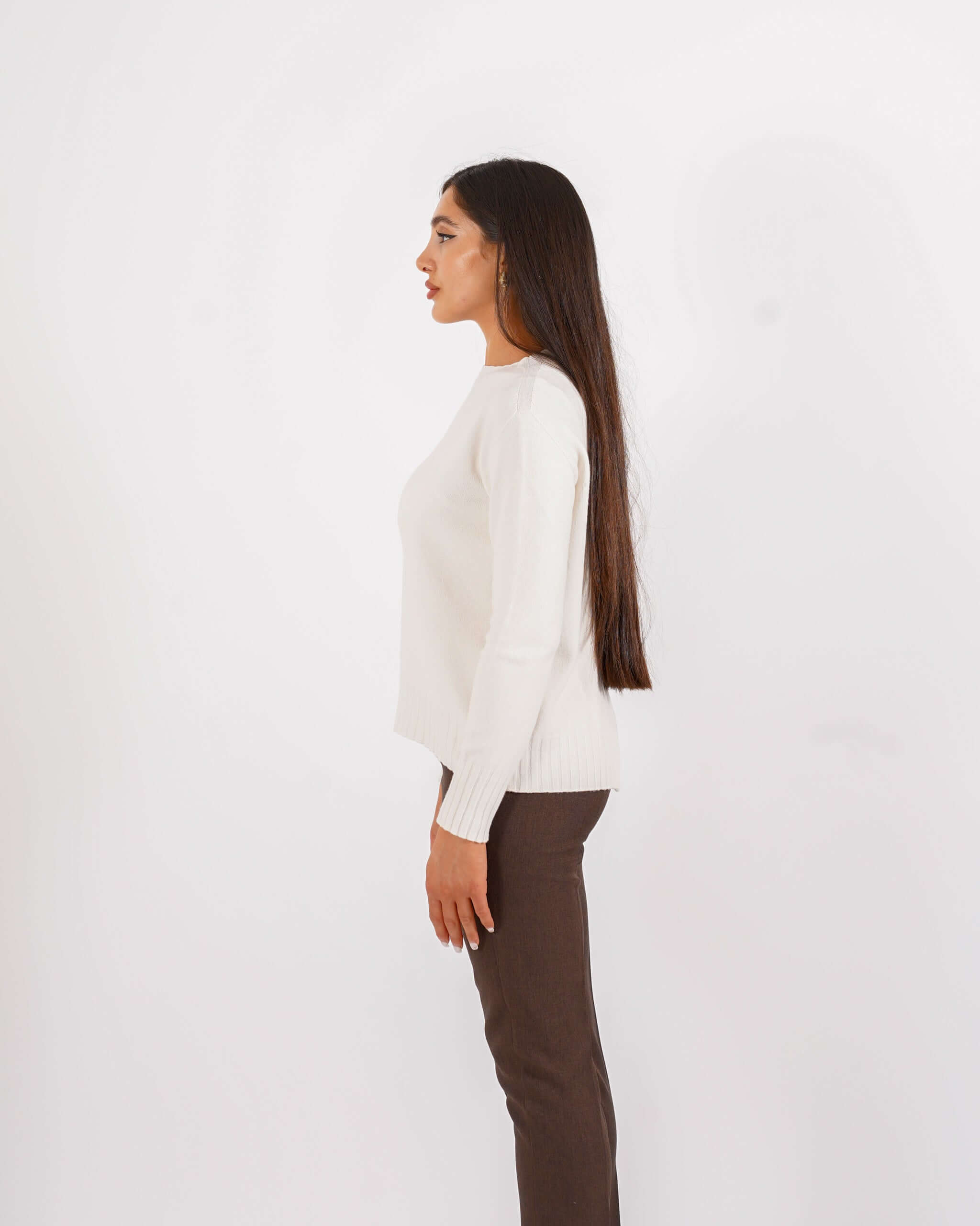 Maglia girocollo minimal con dettaglio sul retro – Biscia