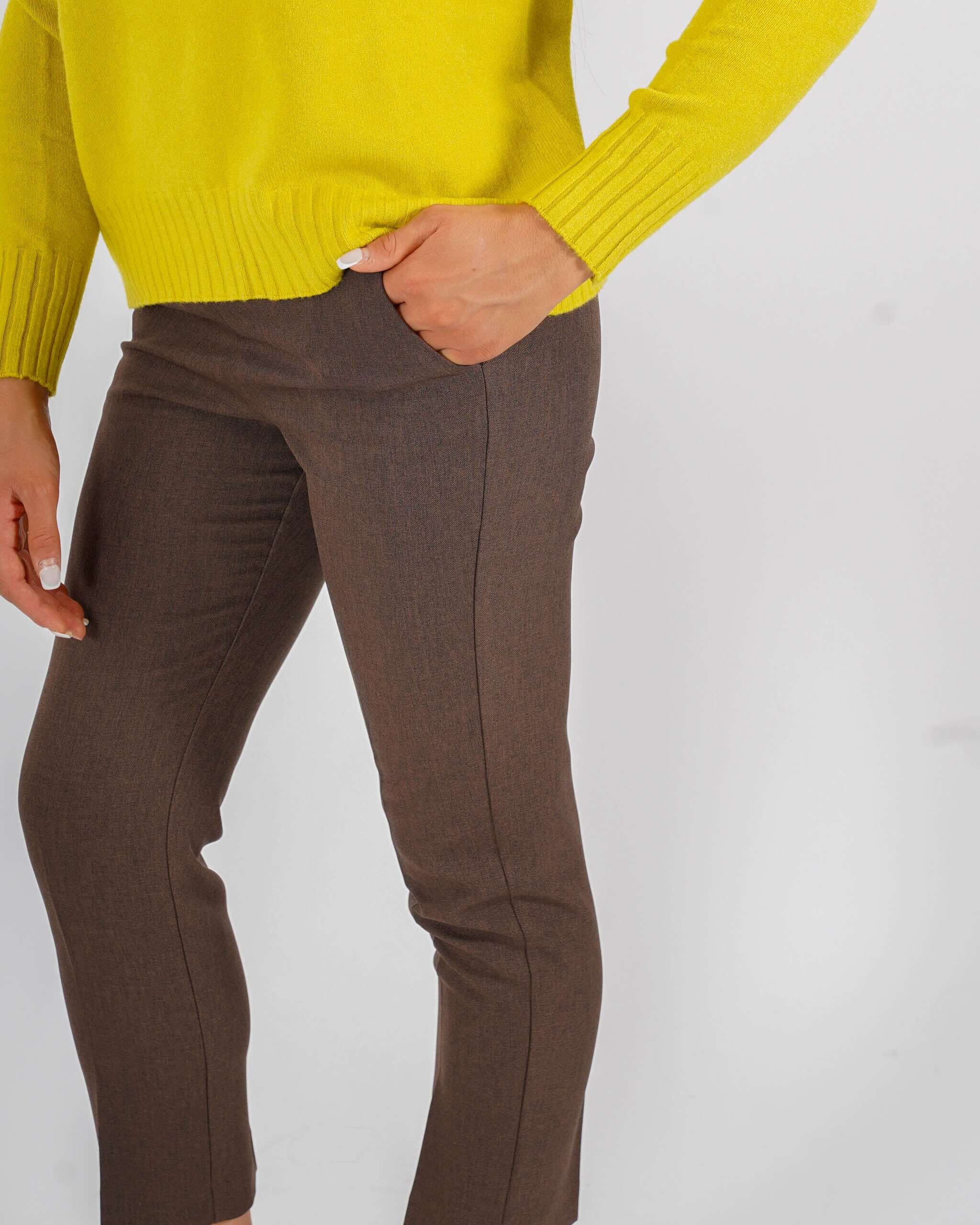 Maglia girocollo minimal con dettaglio sul retro – Biscia