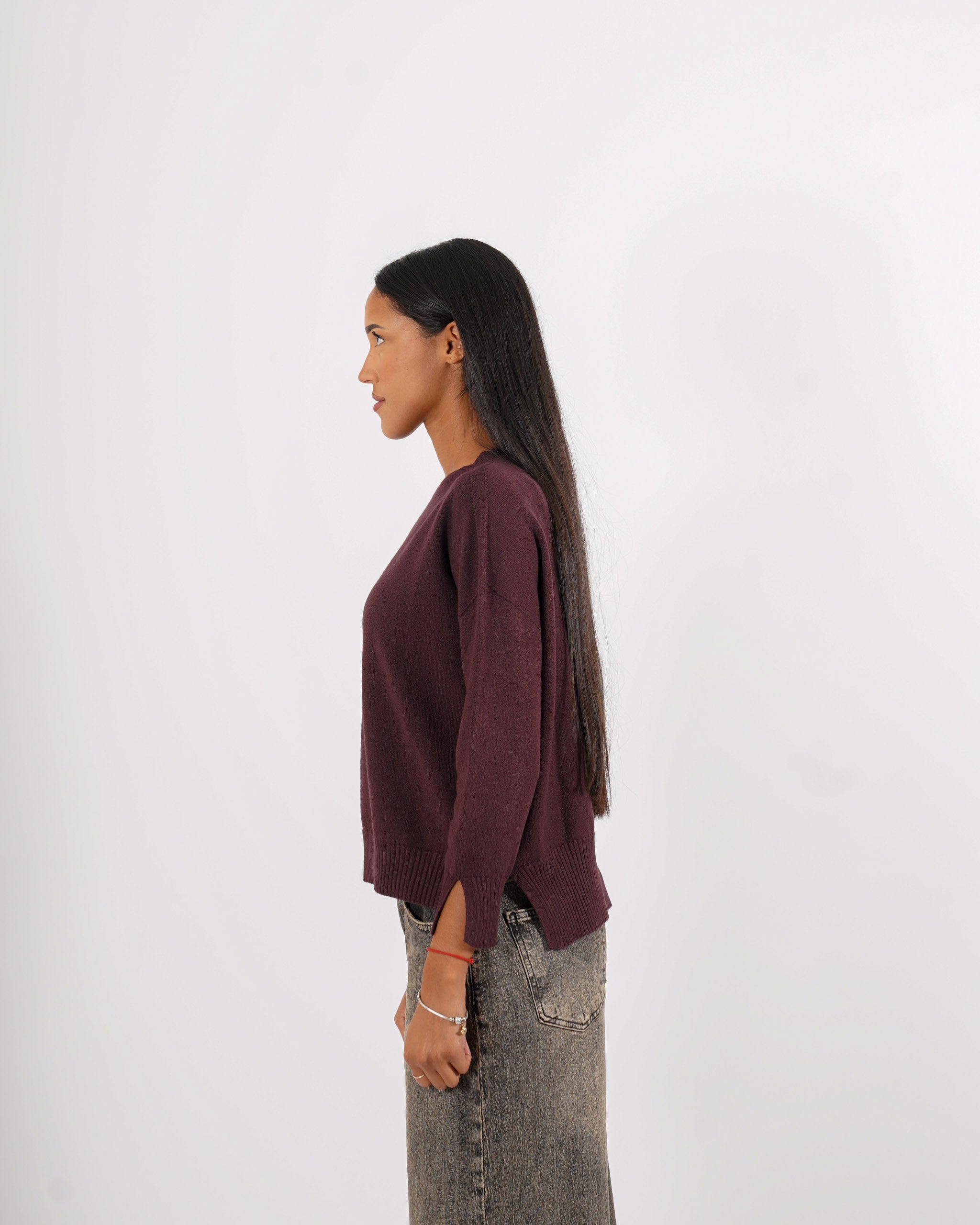 Maglia girocollo con spacchetti sul fondo - Mariagrazia