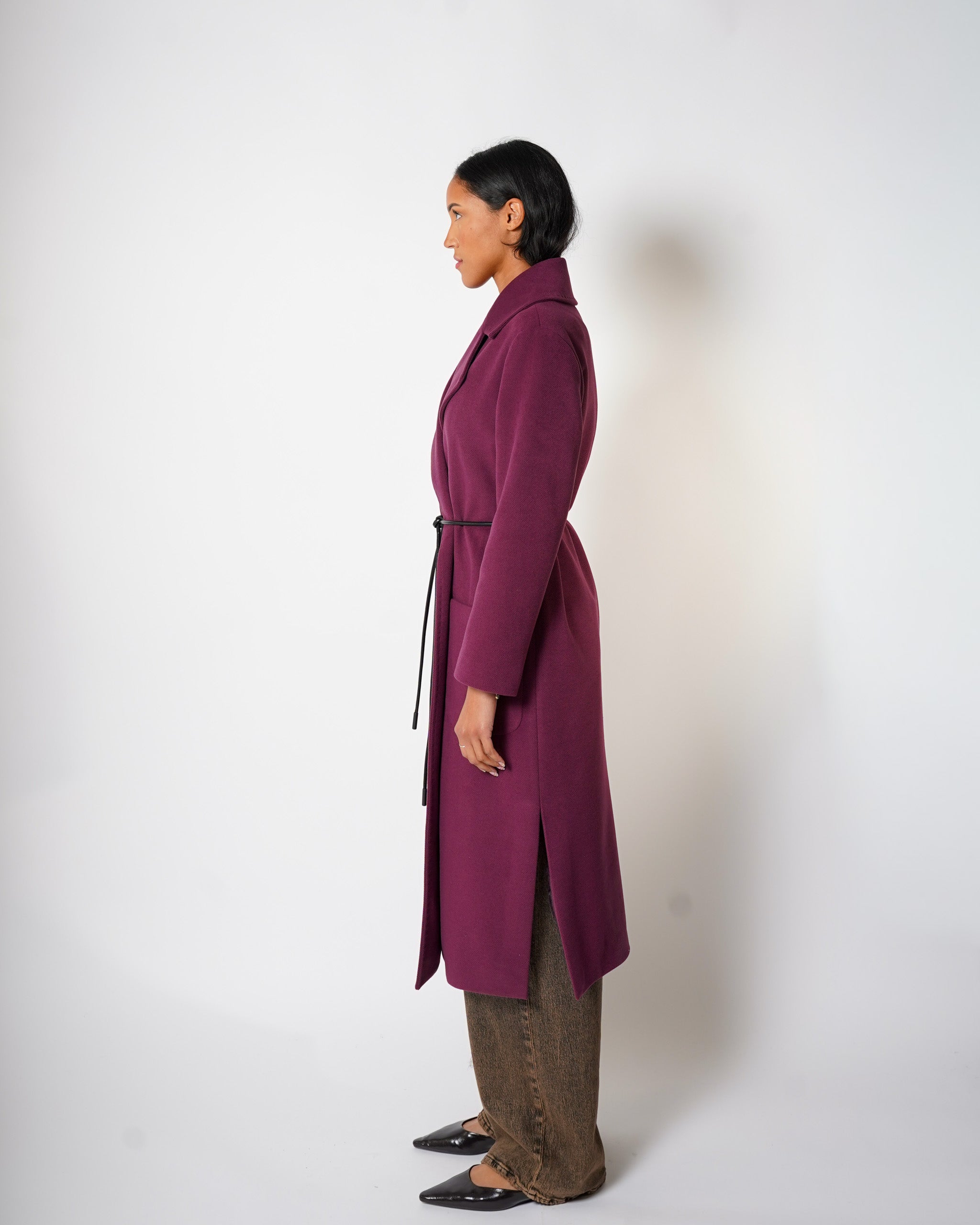 Cappotto lungo con cintura a filo in ecopelle e tasche davanti - Tricot