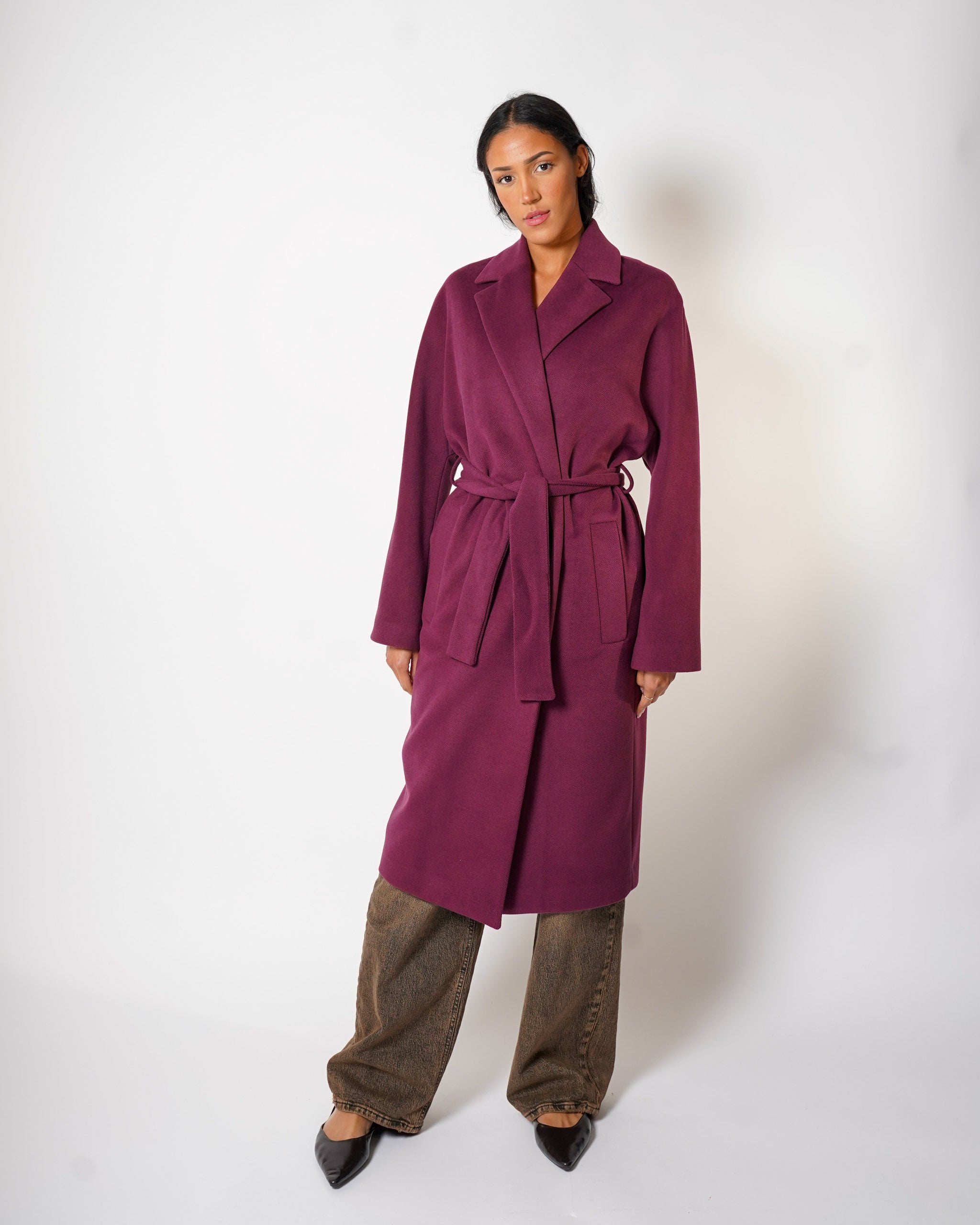 Cappotto lungo con cintura rimovibile, tasche e spalla costruita - Mister