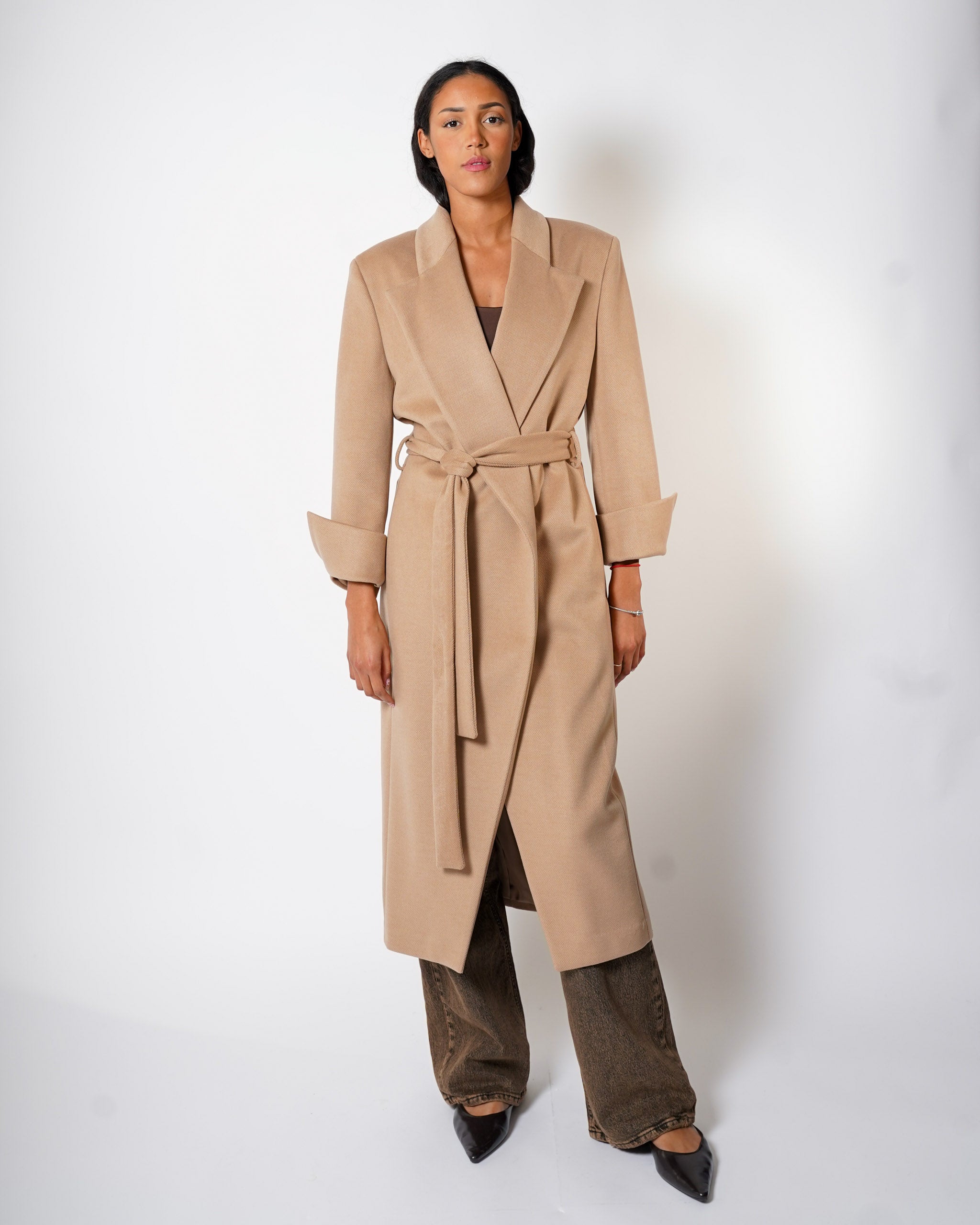 Cappotto lungo con cintura rimovibile con spacco sui polsi- Miranda