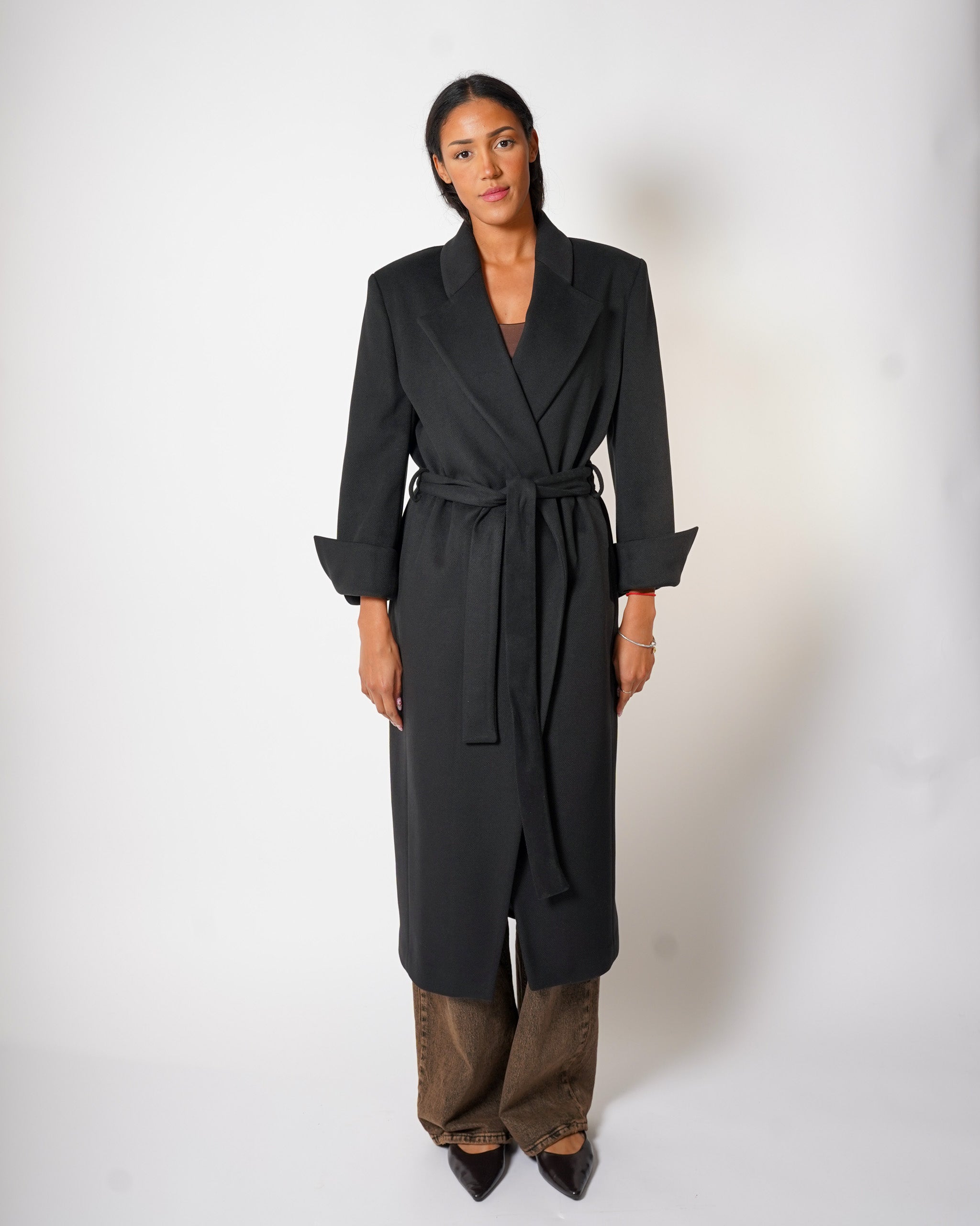 Cappotto lungo con cintura rimovibile con spacco sui polsi- Miranda