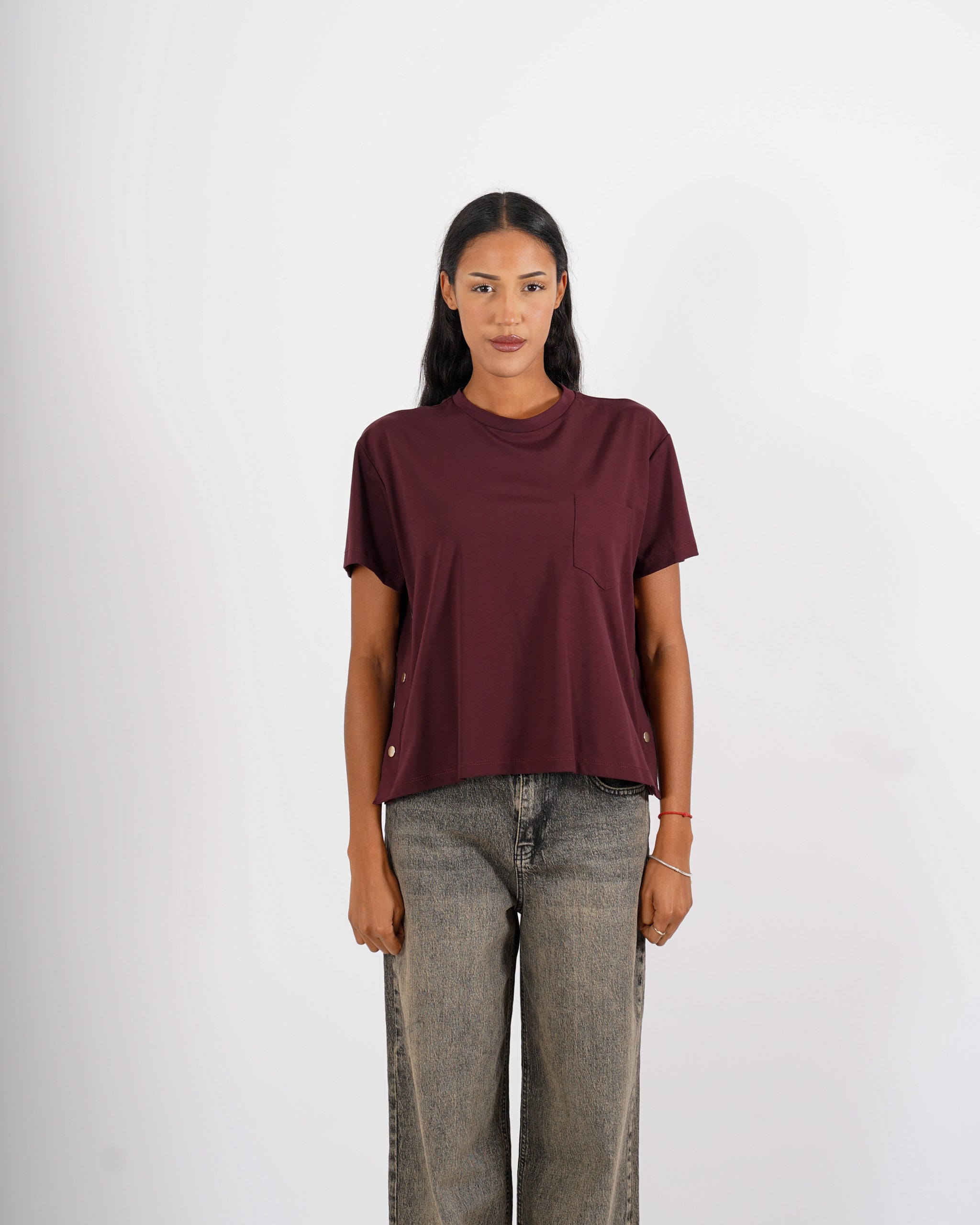 Shirt girocollo mezza manica con bottoni oro - Calibrata