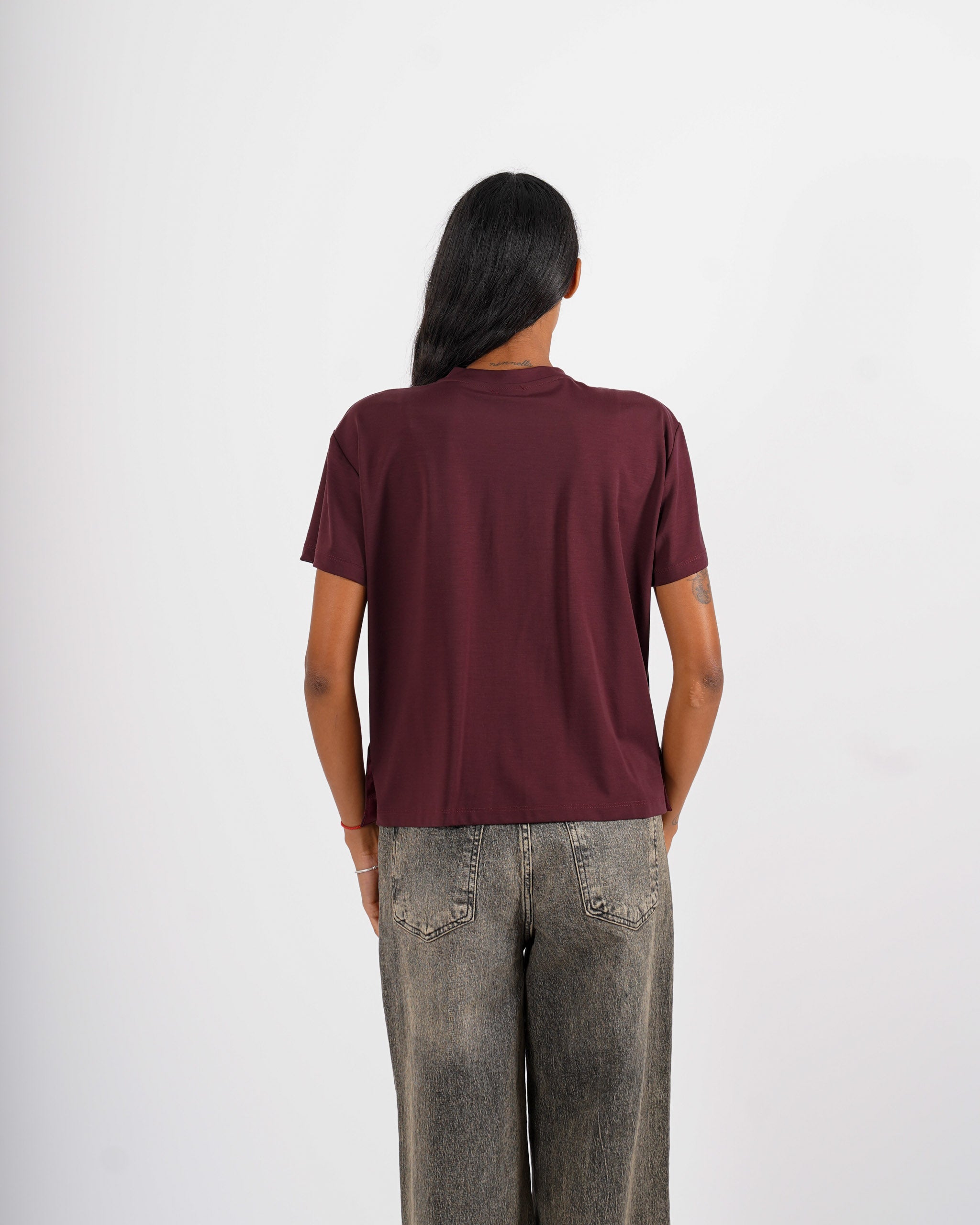 Shirt girocollo mezza manica con bottoni oro - Calibrata