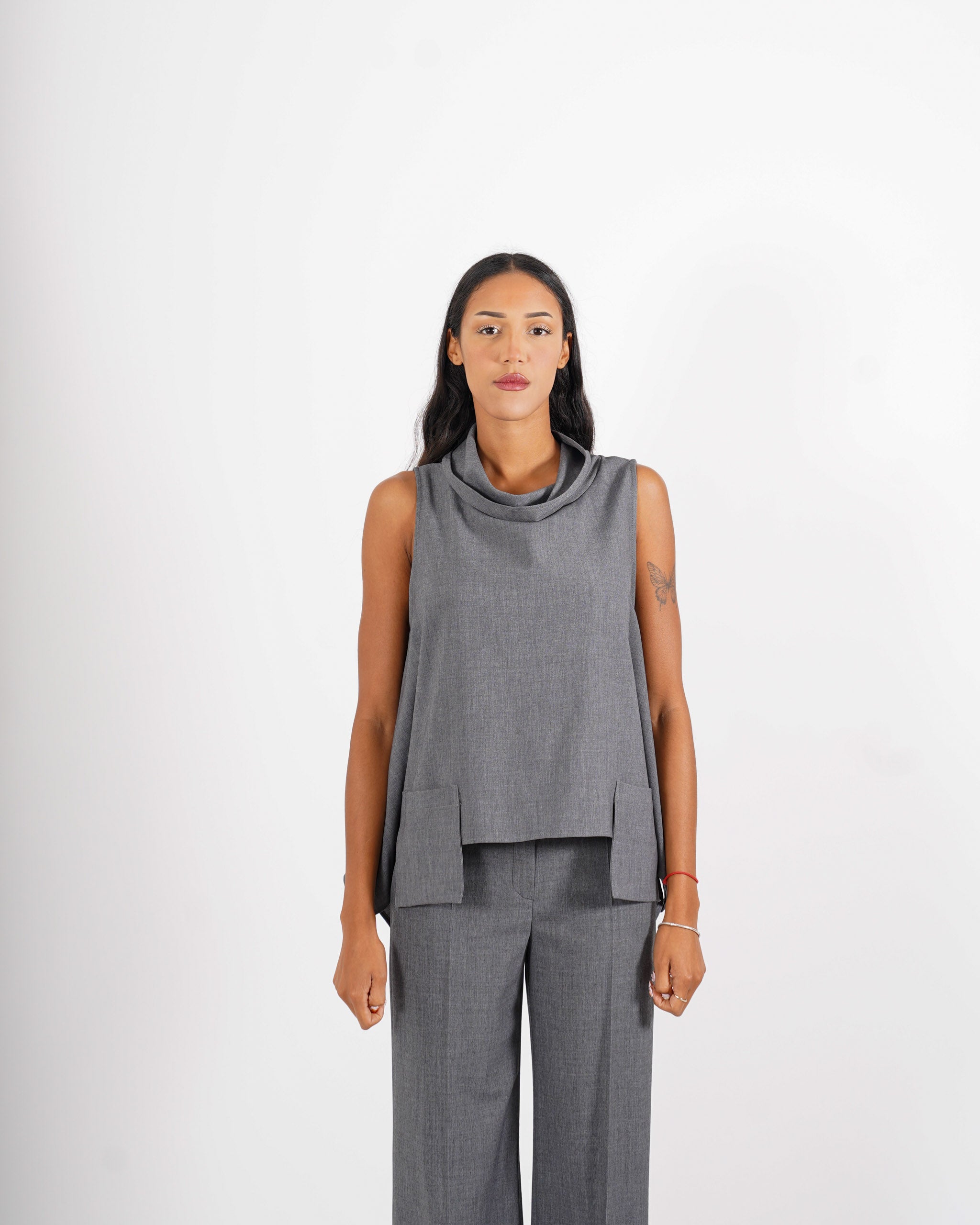 Blusa smanicata asimmetrica - Mirata
