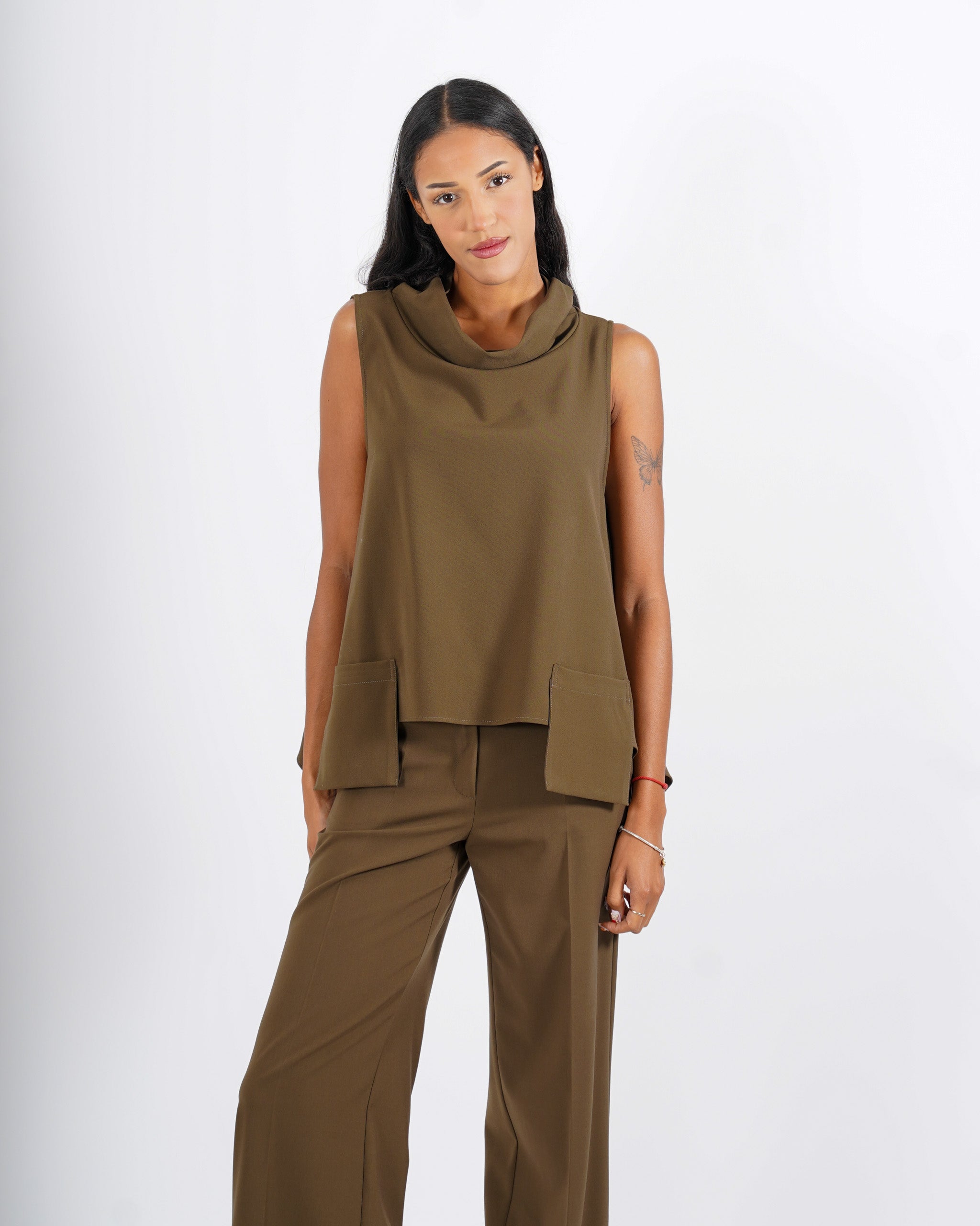 Blusa smanicata asimmetrica - Mirata