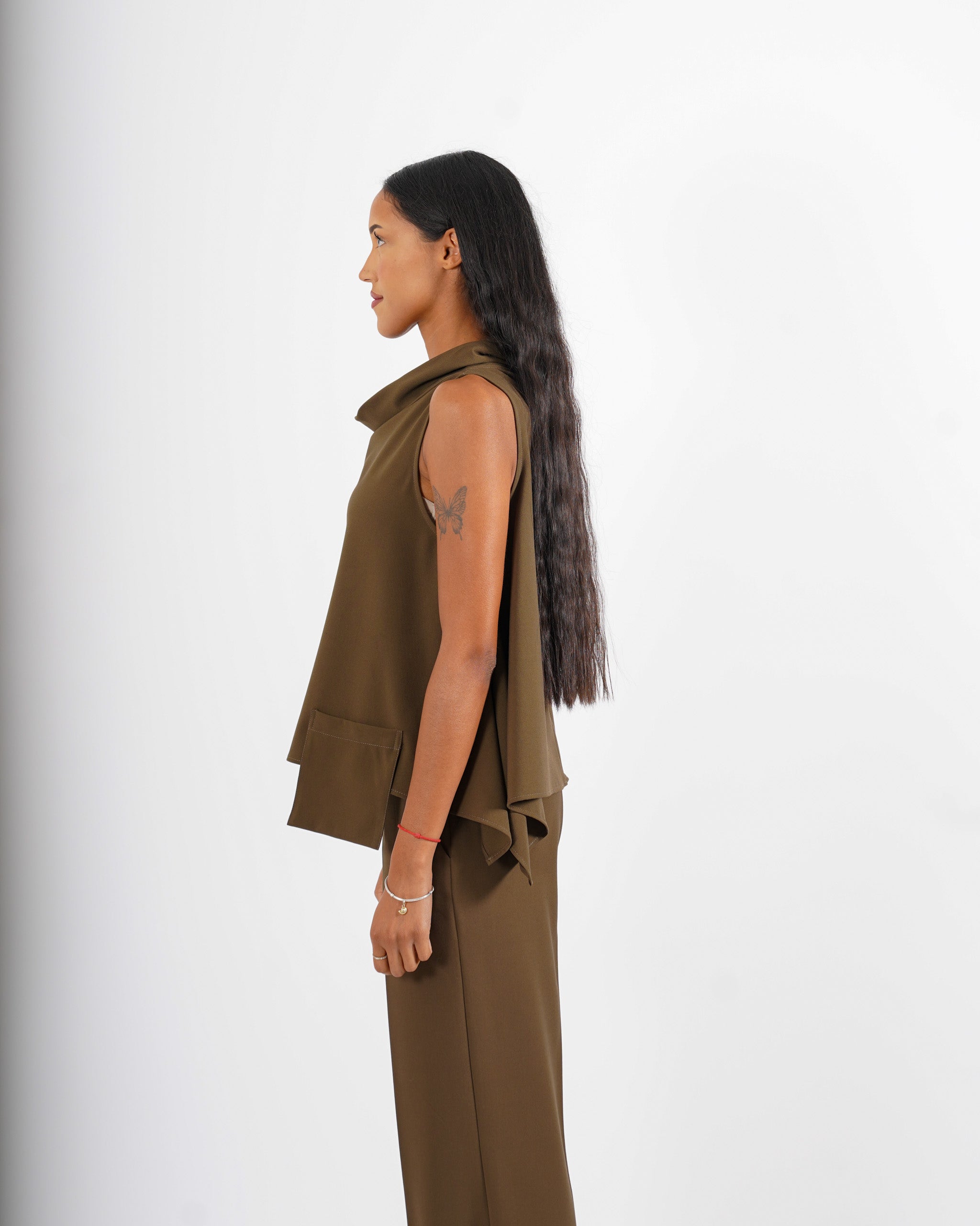 Blusa smanicata asimmetrica - Mirata