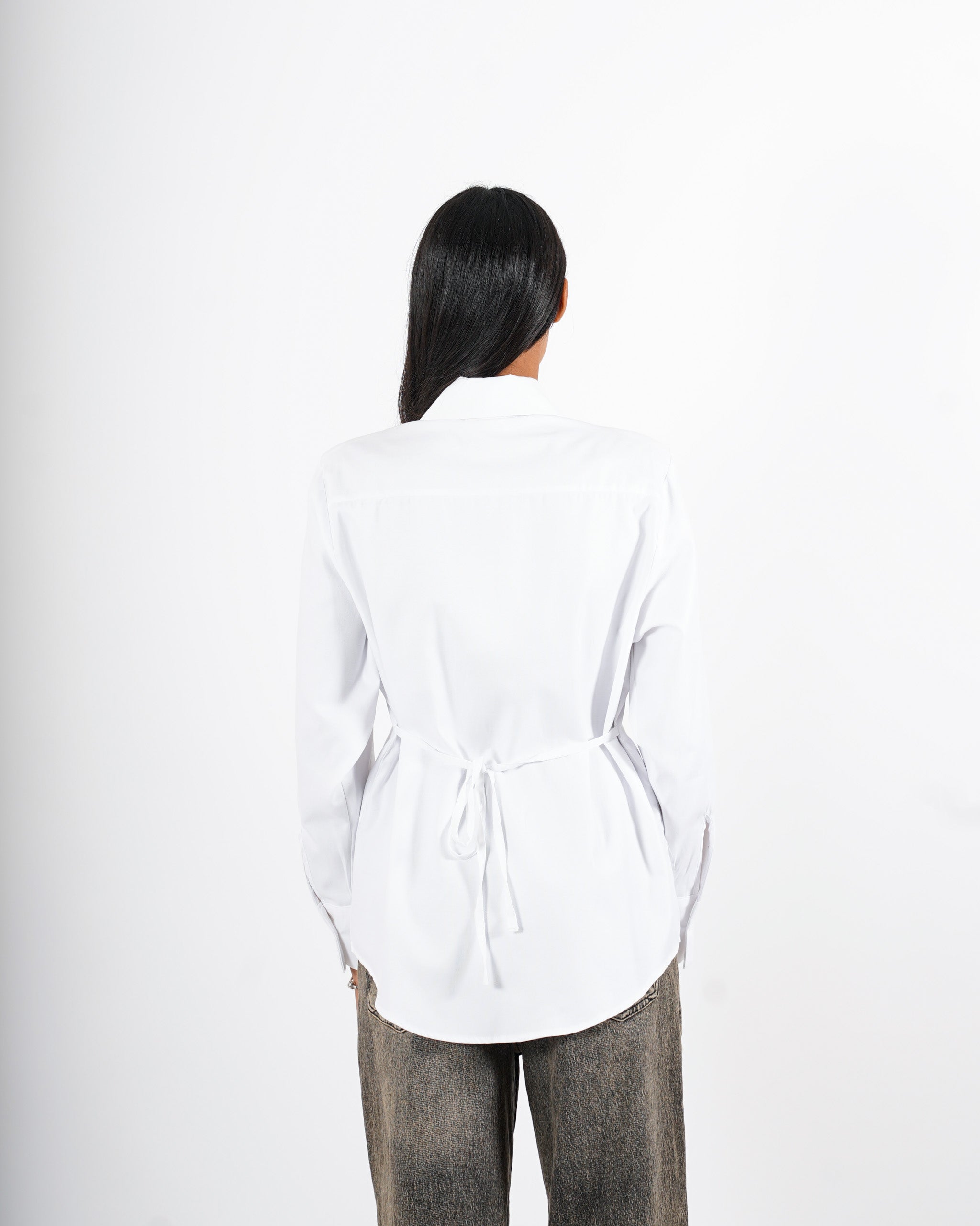 Camicia regular fit con spilla sul collo e coulisse - Tanisha