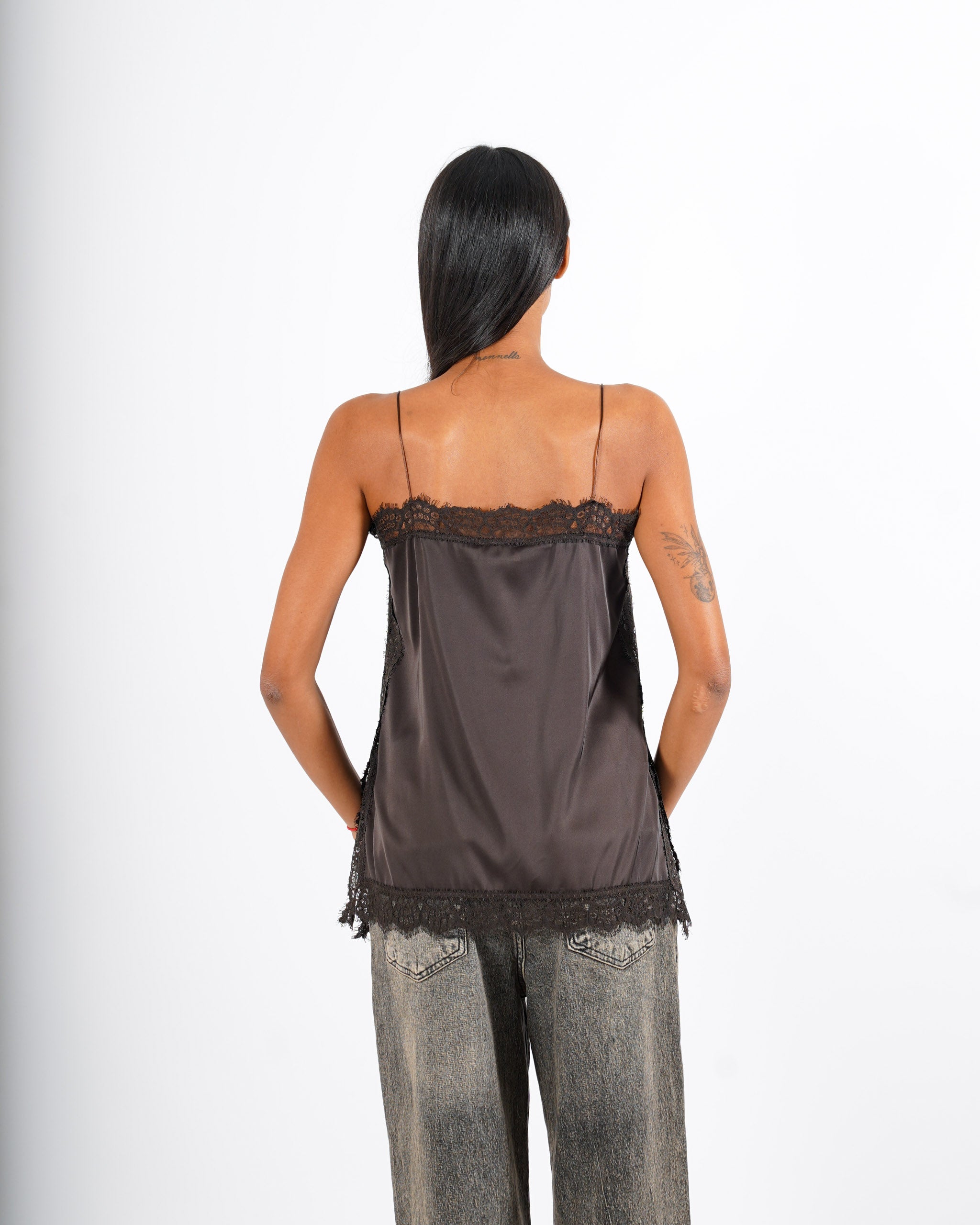 Top lungo con pizzo macramè in mano raso - Kolapa