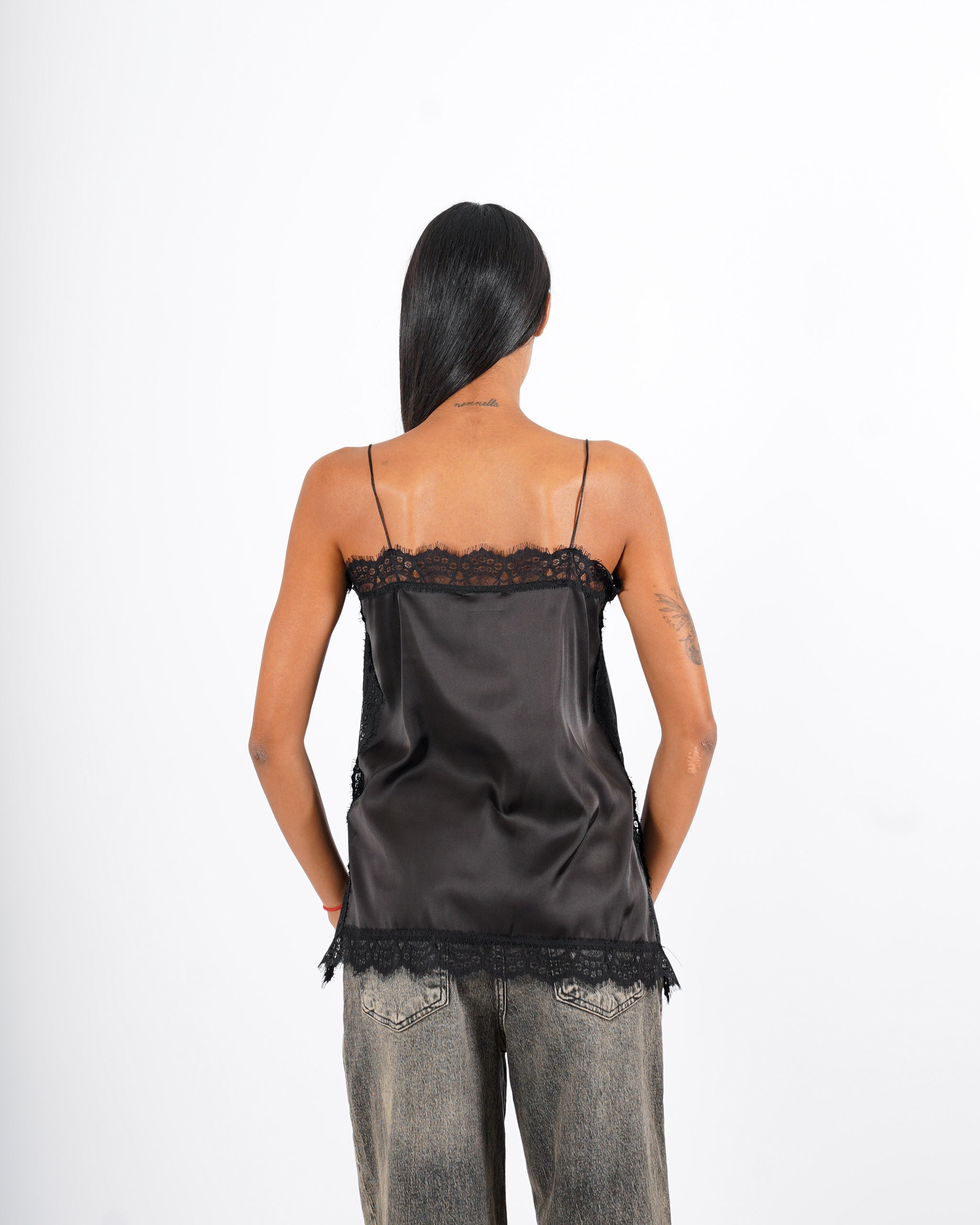 Top lungo con pizzo macramè in mano raso - Kolapa