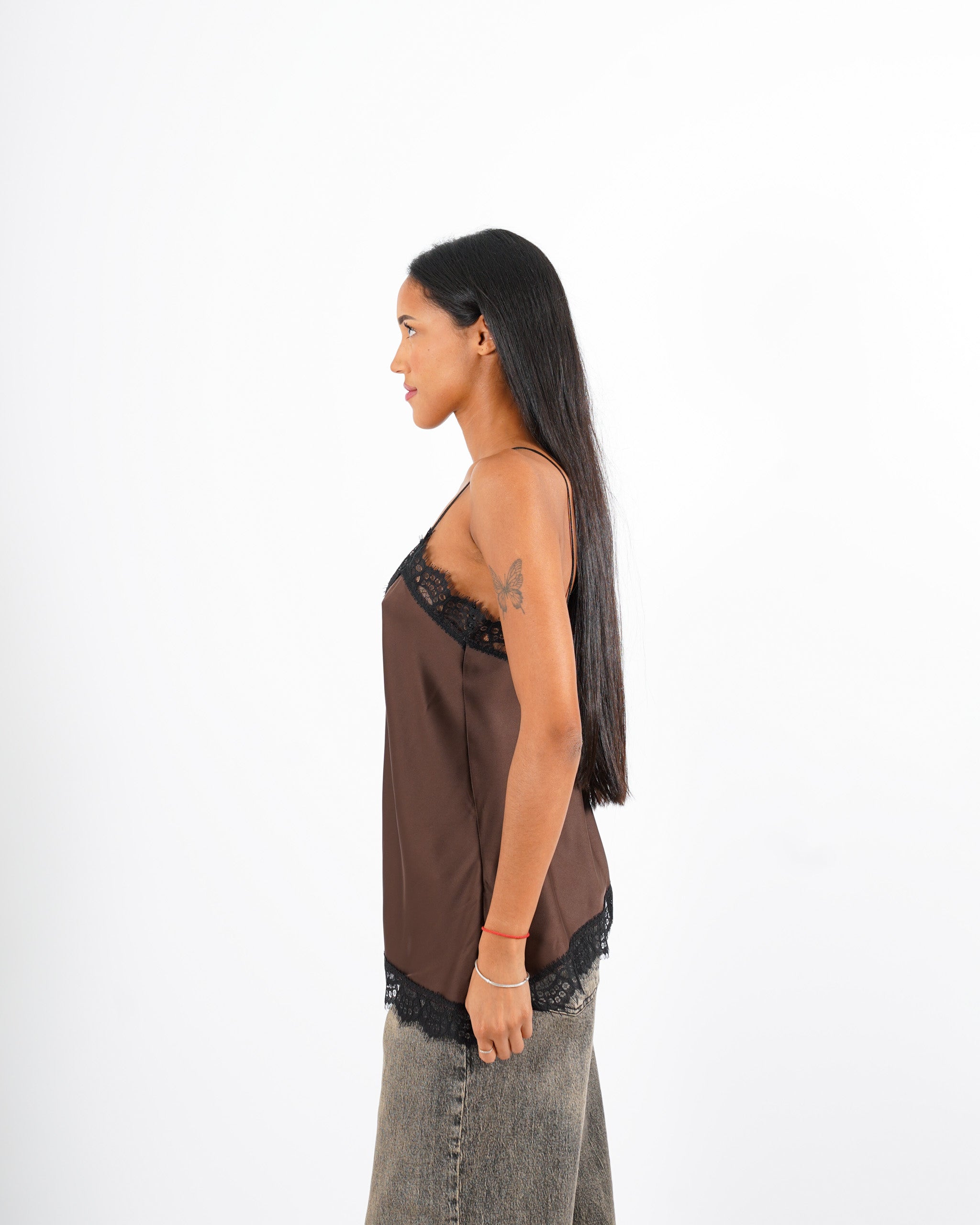 Top lungo con pizzo macramè in mano raso - Lisimba