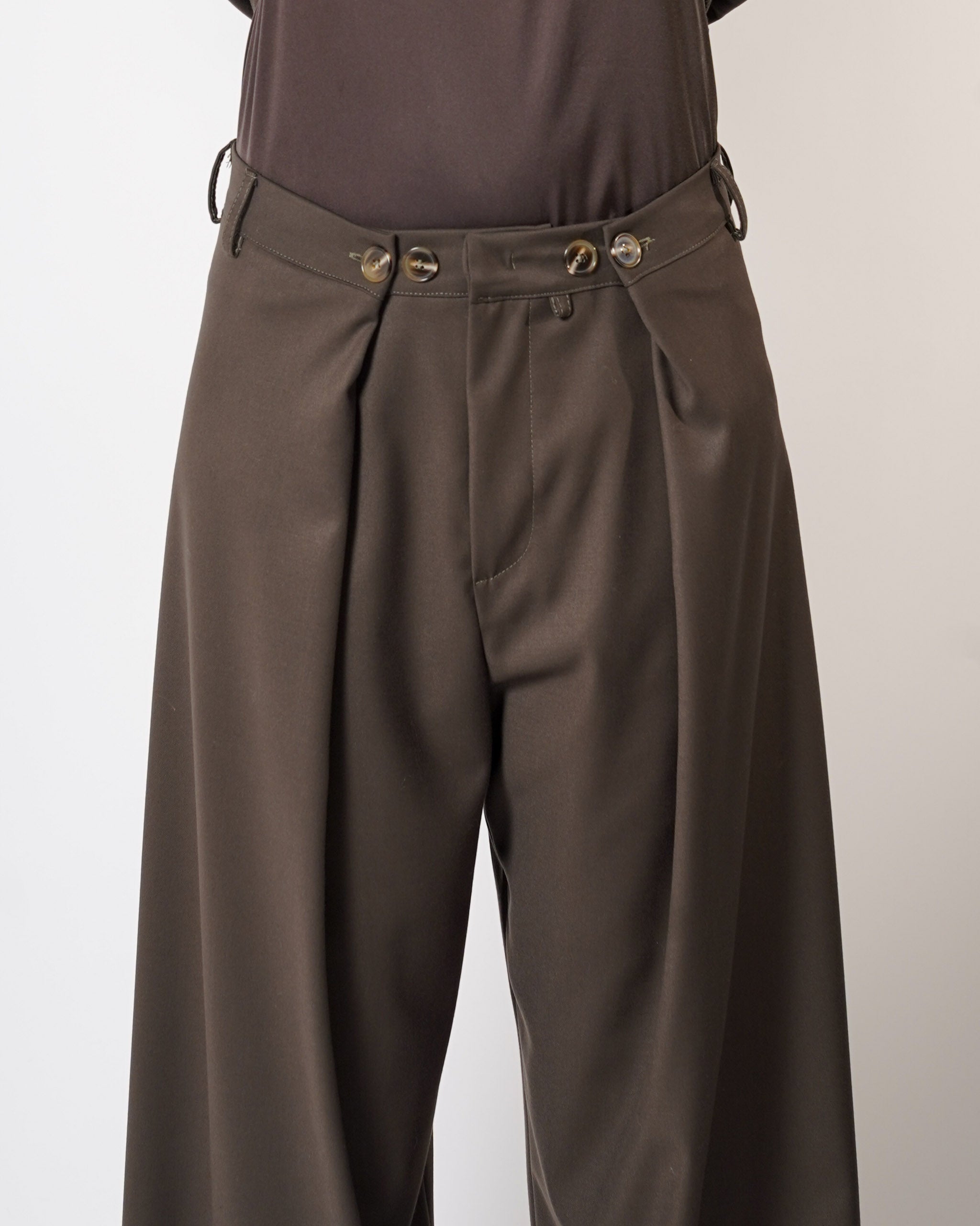 Pantaloni gamba larga con pence  - Fiduciosa