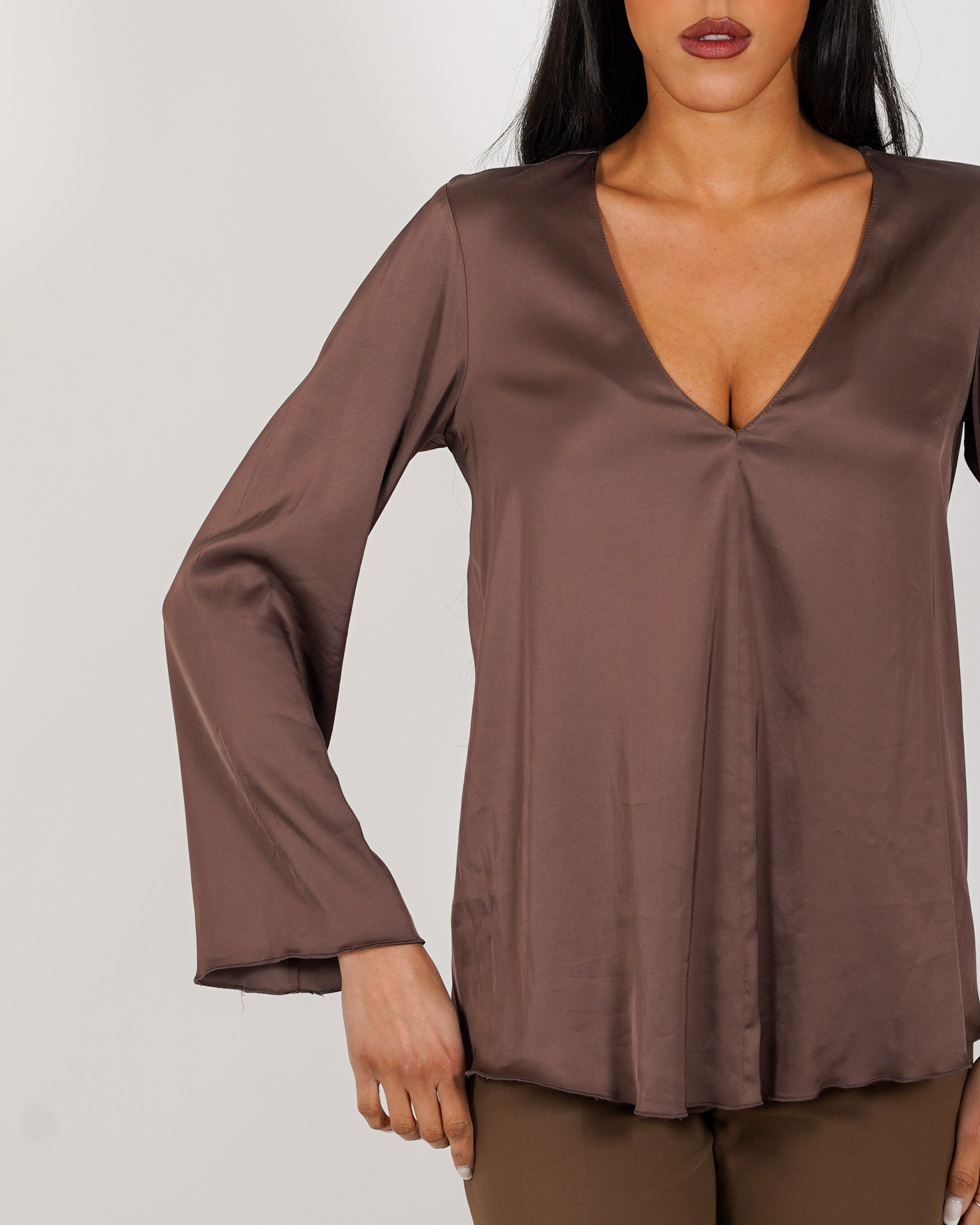 Blusa scollo a v manica lunga in raso - Carrà