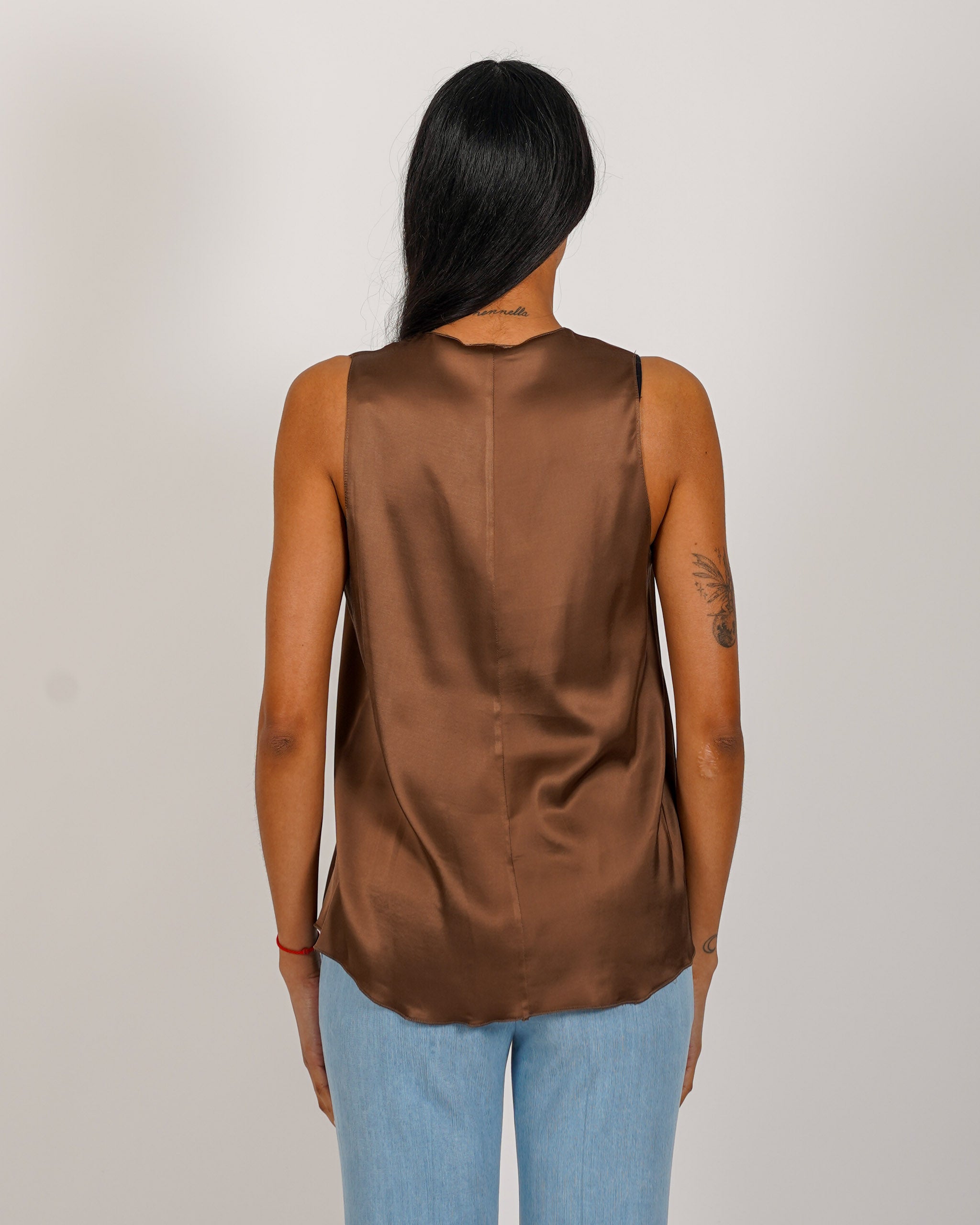 Blusa smanicata scollo a v in raso - Pausini