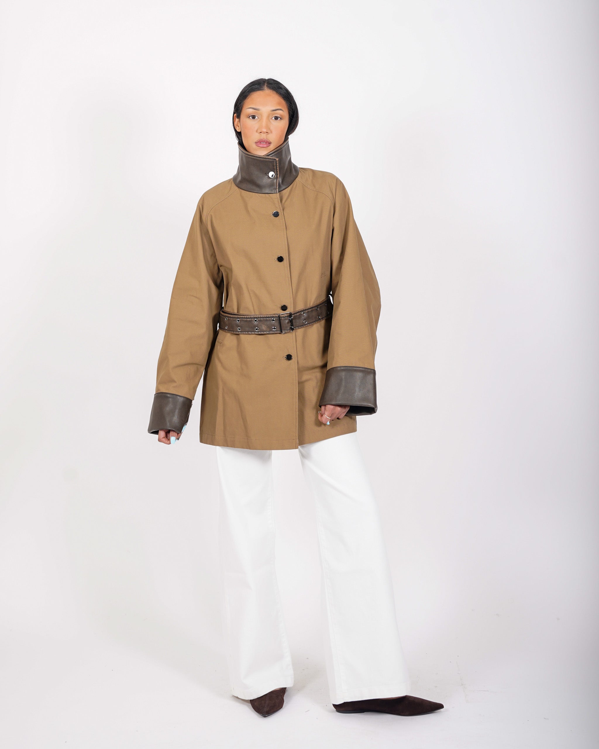 Trench con cintura e profili in contrasto - Newton