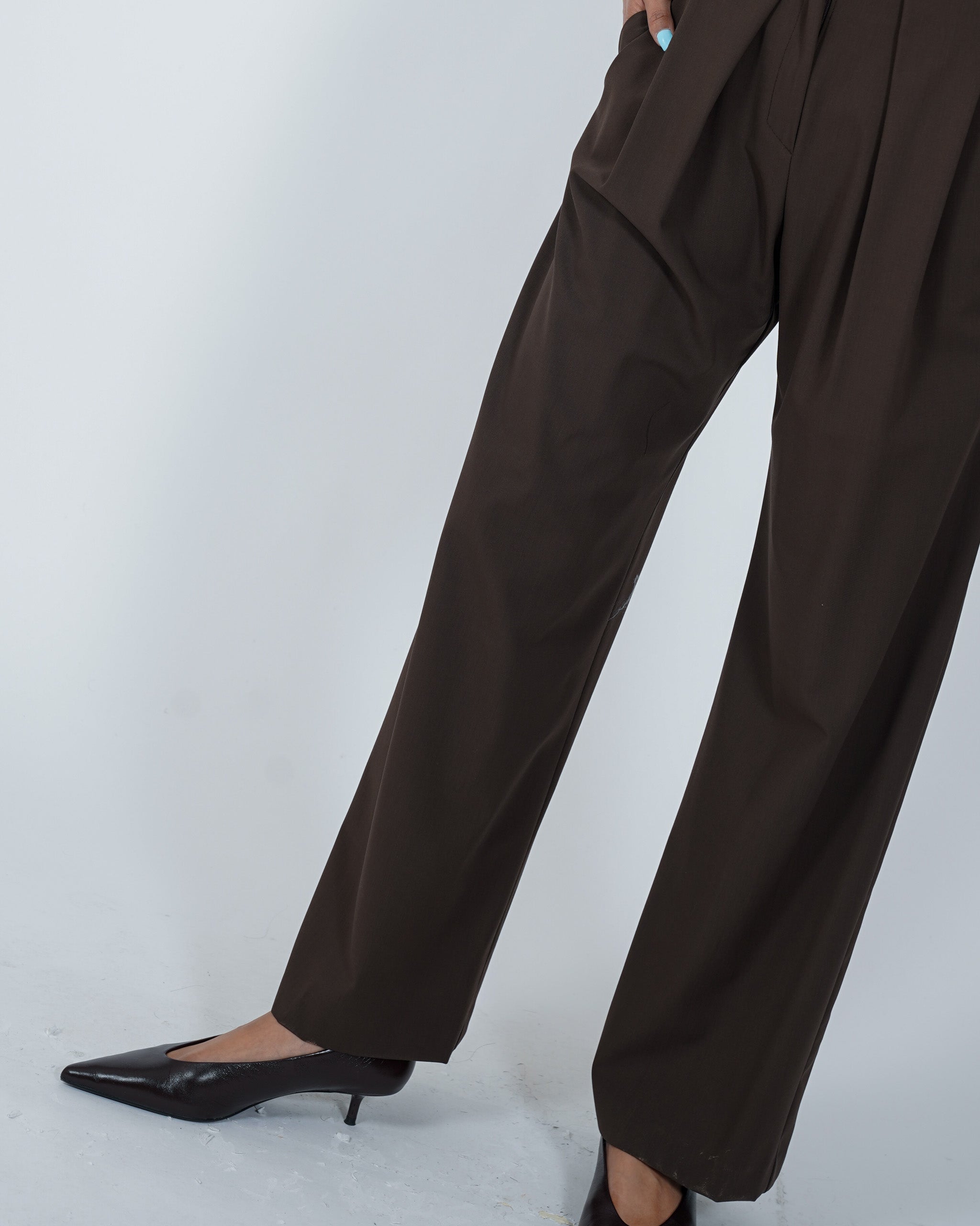 Pantaloni vita alta con pence vestibilità regular in gabardina stretch - Agostina