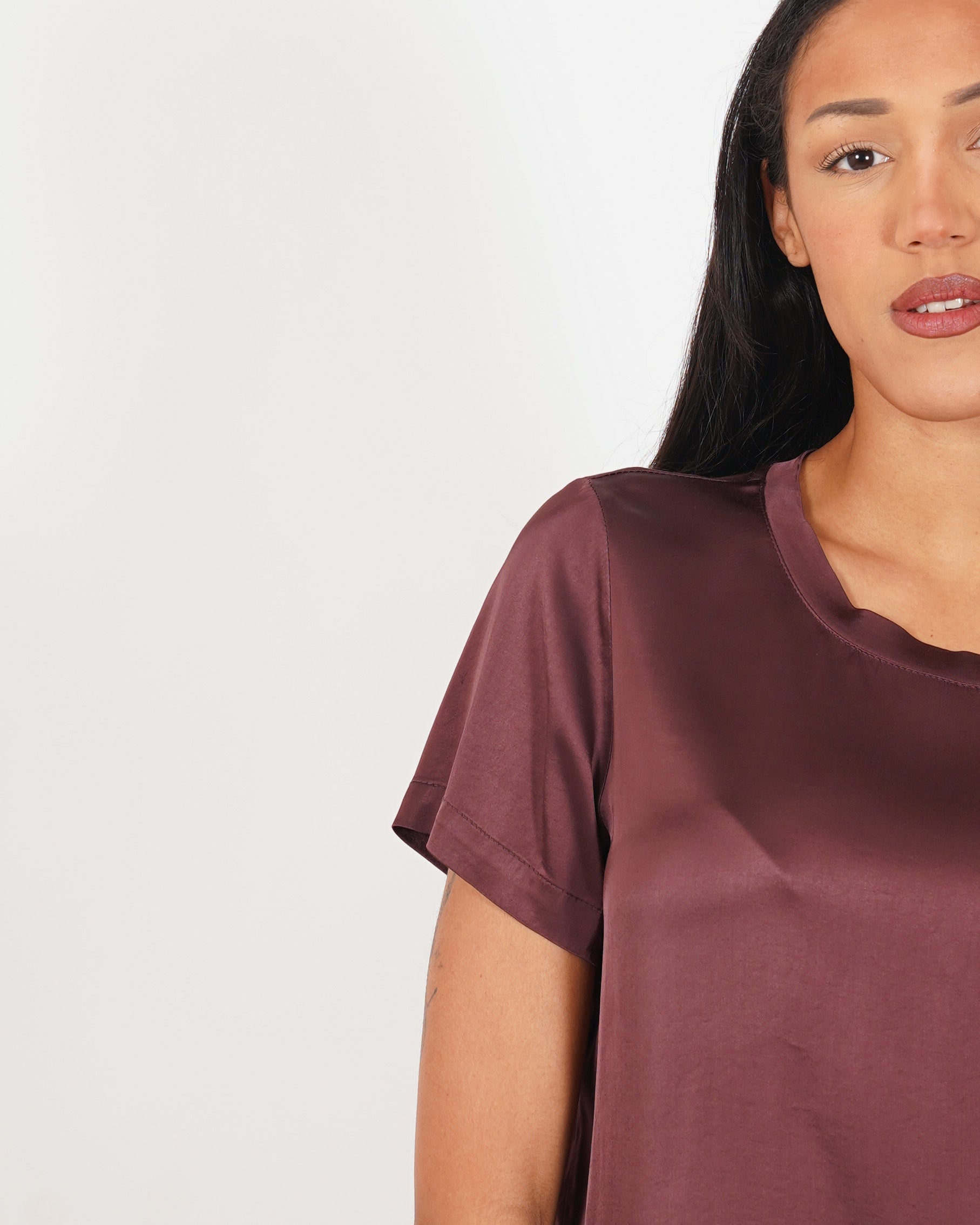 Blusa girocollo mezza manica in raso - Rewill