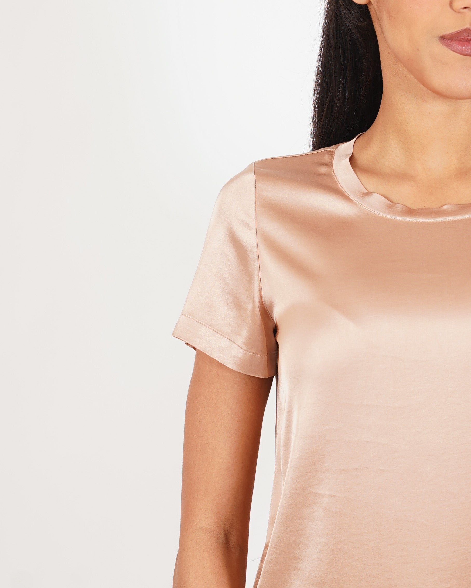 Blusa girocollo mezza manica in raso - Rewill