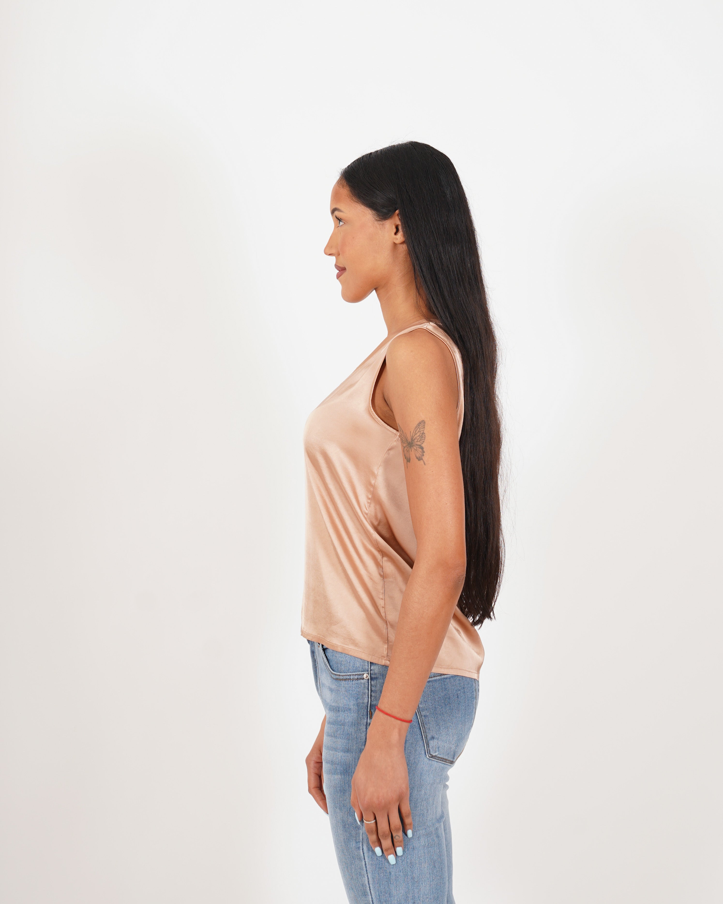 Blusa smanicata girocollo in raso - Giada
