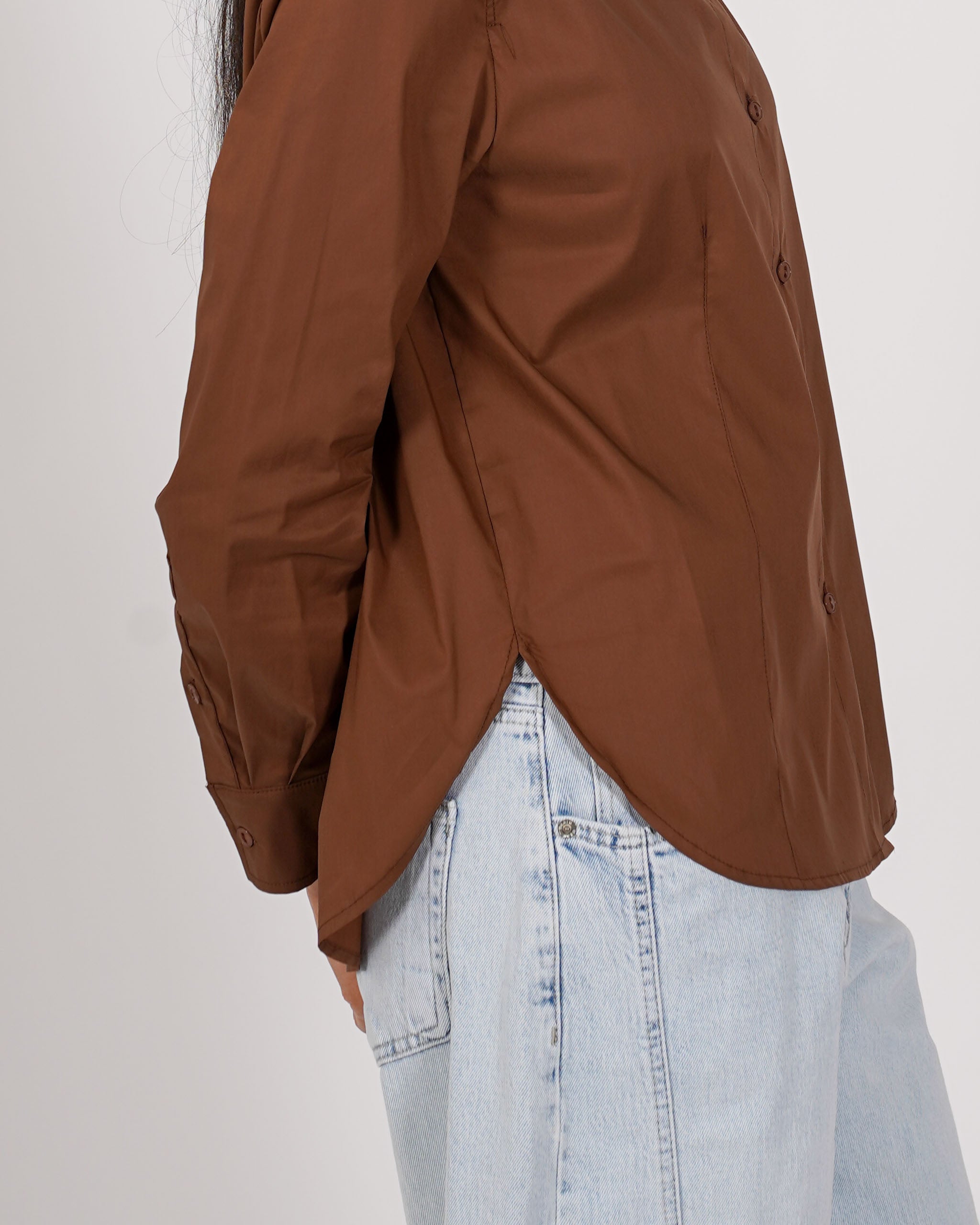 Camicia scollo a barca in misto cotone - Banner